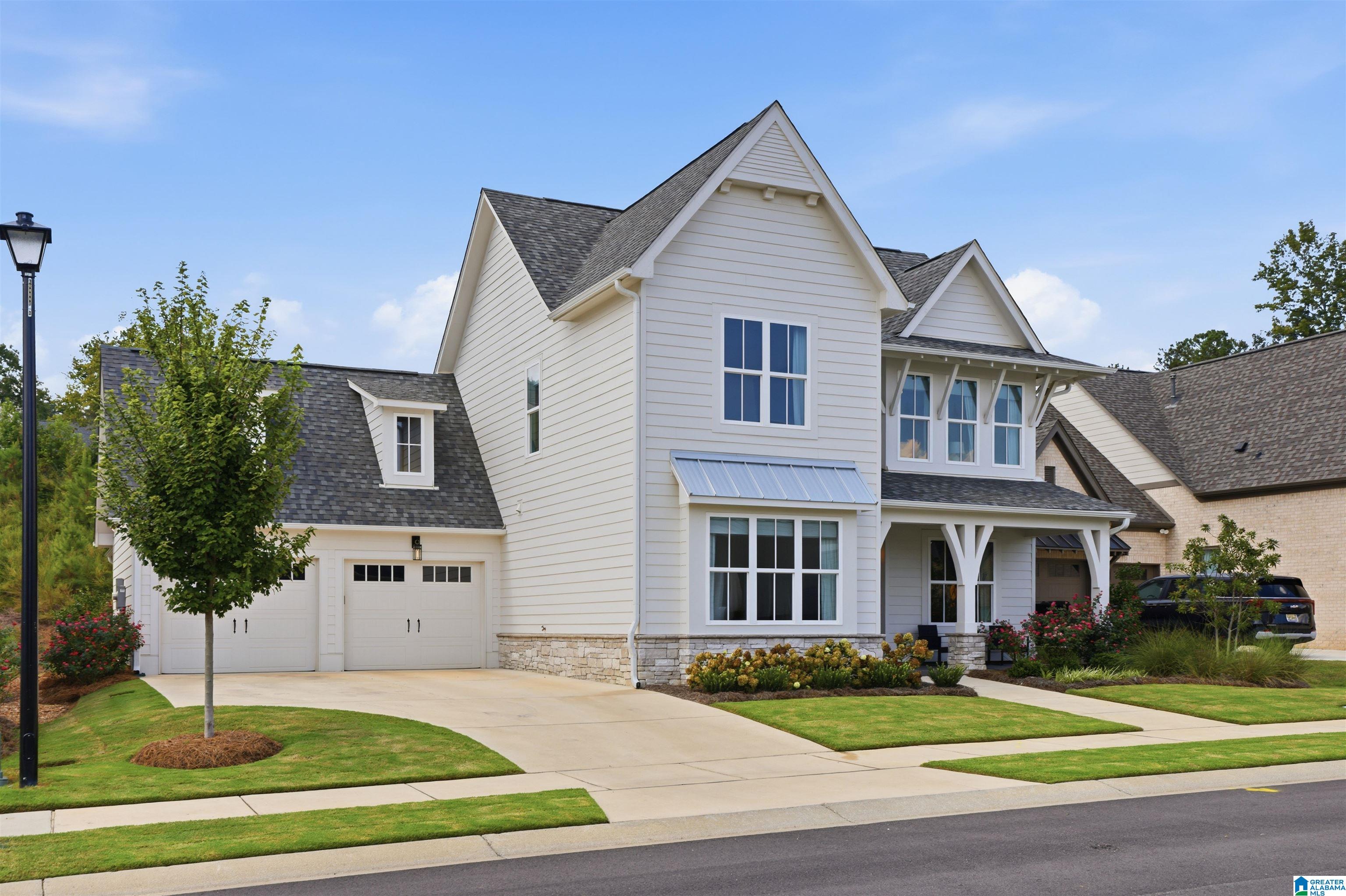 Photo 2 of Single family home for sale at 1093 Clifton Rd, Hoover, AL 35244 | MLS# 21463977 | Listing updated on 2026-09-14