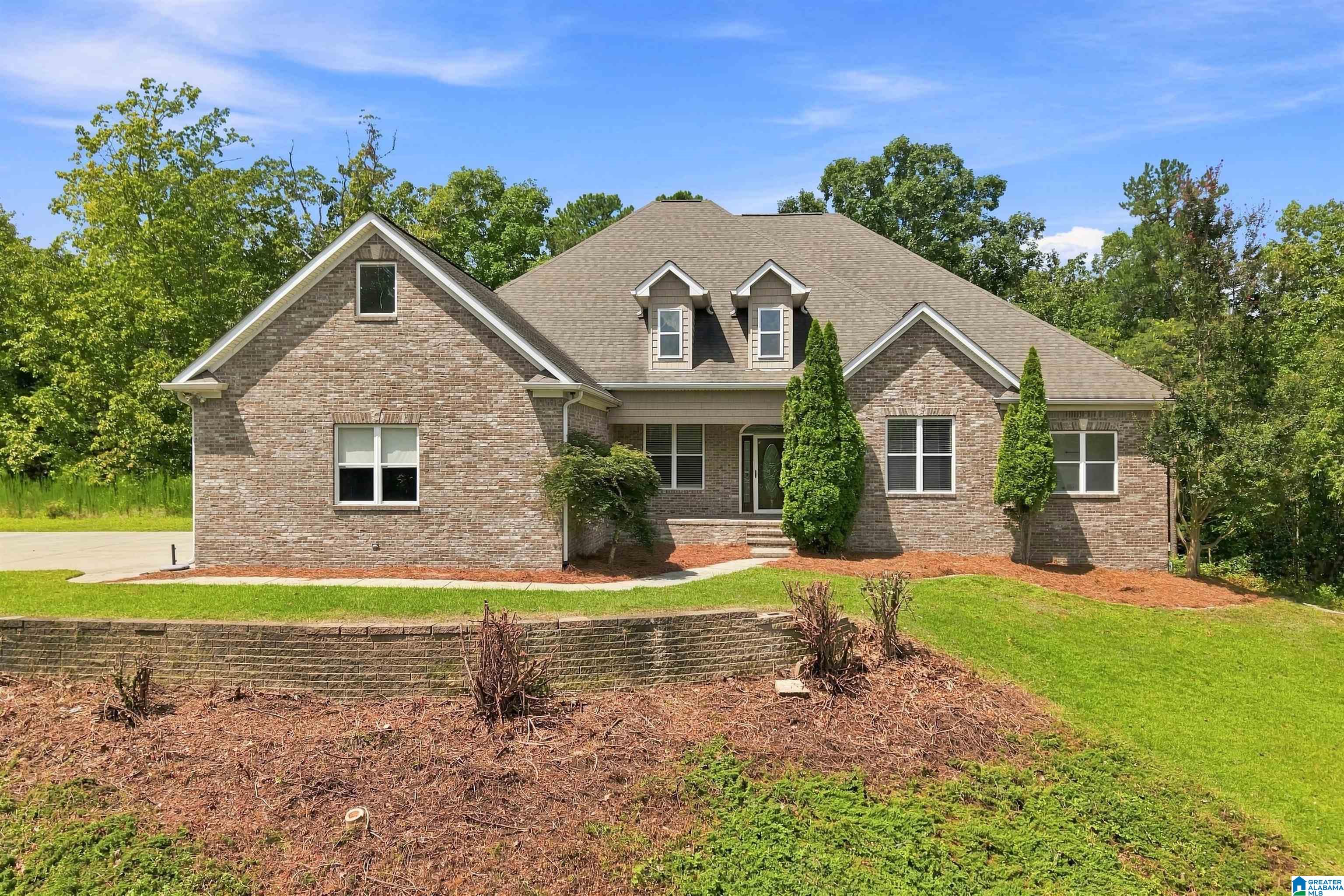 Photo 2 of Sale Pending at 8504 Woodview Ln, Pinson, AL 35126 | MLS# 21463978 | Listing updated on 2026-09-06