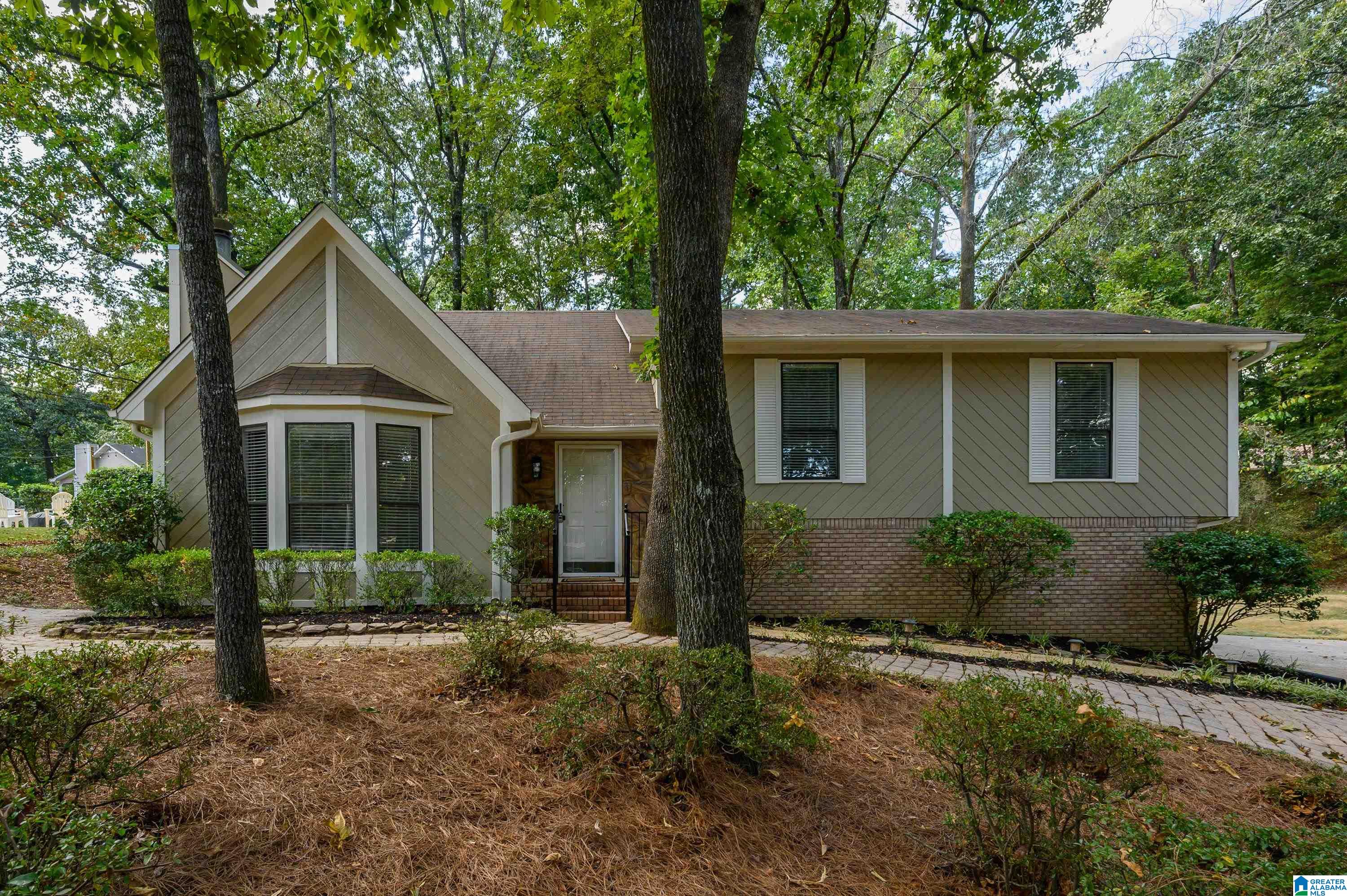 Photo 1 of Single family home for sale at 943 7th Avenue Nw, Alabaster, AL 35007 | MLS# 21463982 | Listing updated on 2026-09-14