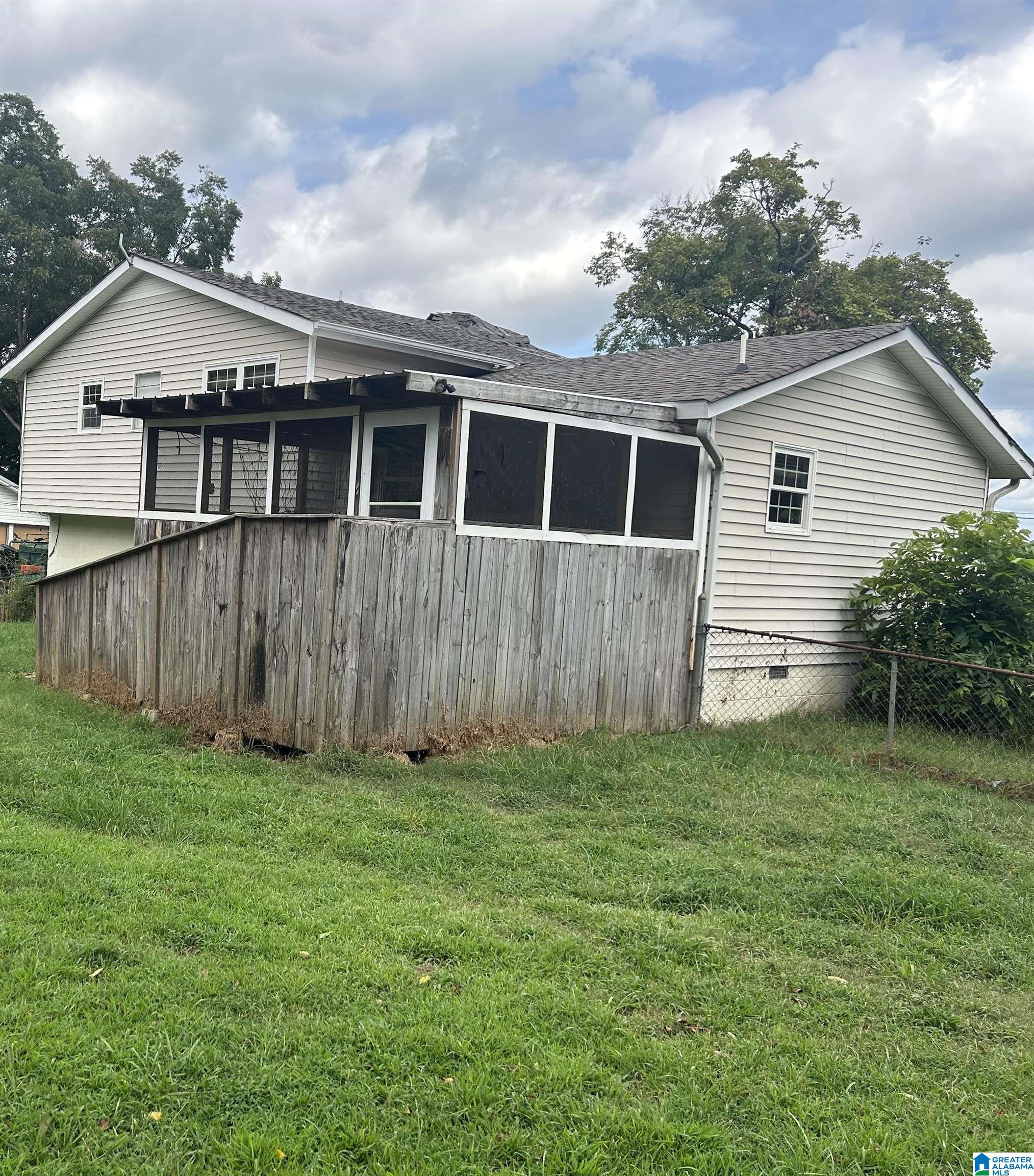 Photo 2 of Sale Pending at 705 Cherokee Trl, Warrior, AL 35180 | MLS# 21463983 | Listing updated on 2026-09-14