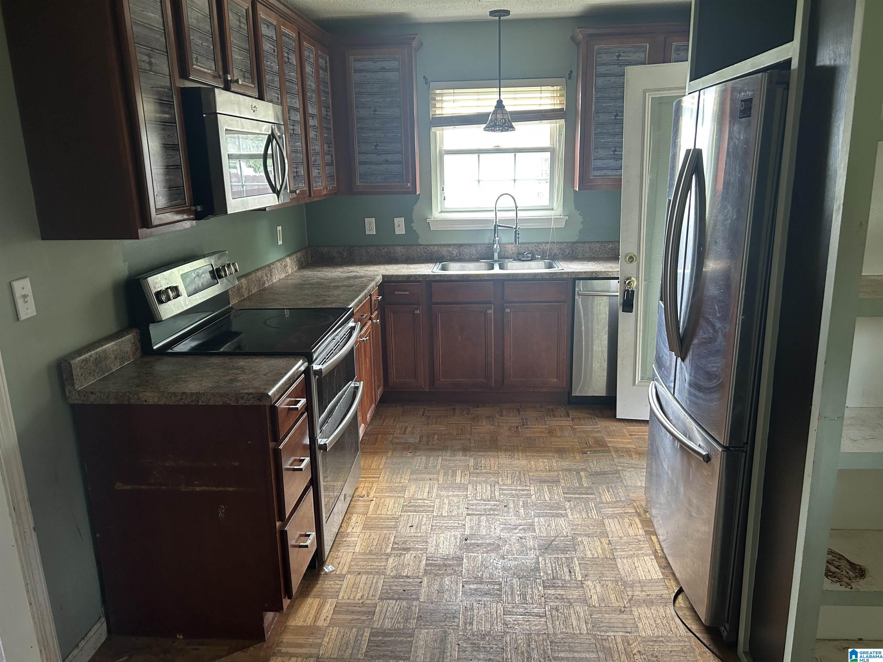 Photo 4 of Sale Pending at 705 Cherokee Trl, Warrior, AL 35180 | MLS# 21463983 | Listing updated on 2026-09-14