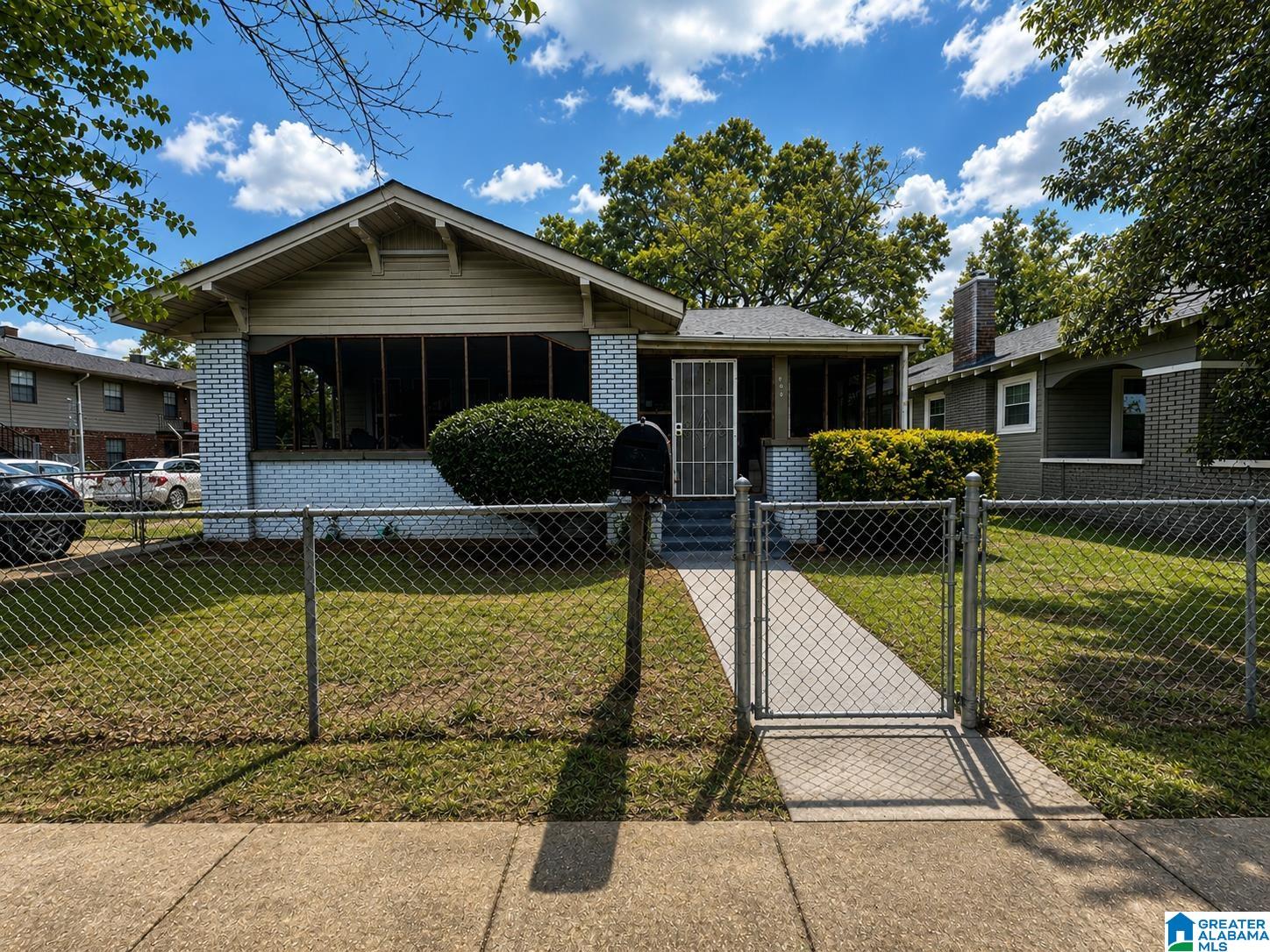 Photo 1 of Single family home for sale at 604 14th Street Sw, Birmingham, AL 35211 | MLS# 21463989 | Listing updated on 2026-09-15