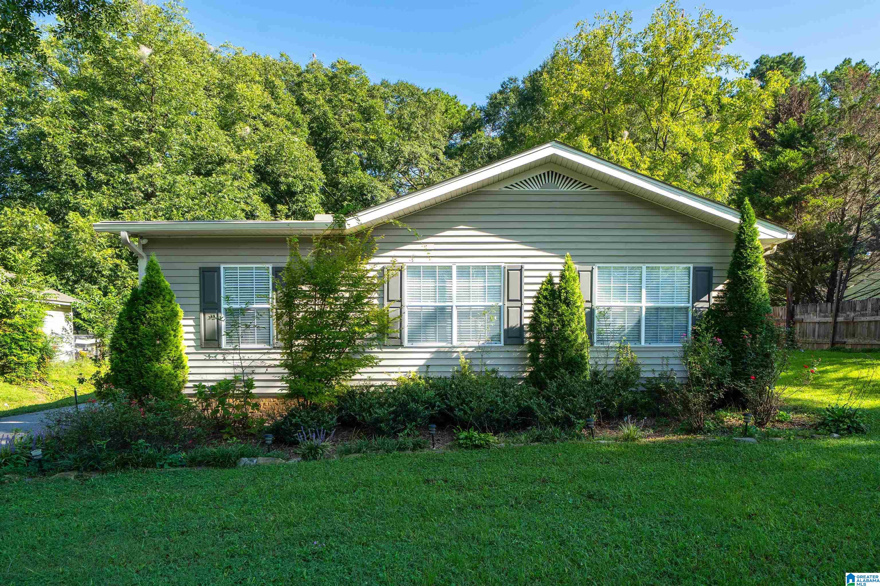 Photo 1 of Single family home for sale at 7093 Us Hwy 11, Springville, AL 35146 | MLS# 21463997 | Listing updated on 2026-09-21