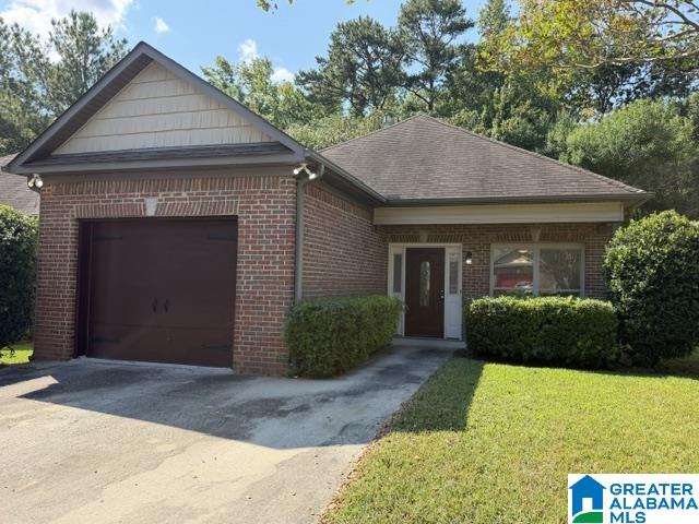 Photo 1 of Single family home for sale at 5027 Patriot Dr, Birmingham, AL 35235 | MLS# 21464002 | Listing updated on 2026-09-04