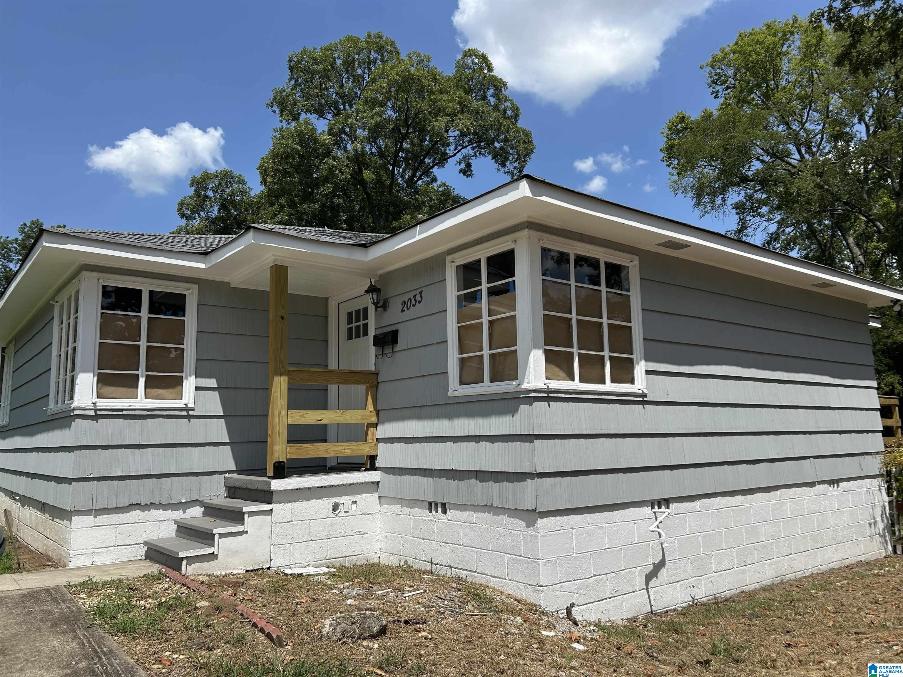 Single family home for sale at 2033 Fayette Ave, BIRMINGHAM, AL 35208 | MLS# 21464023