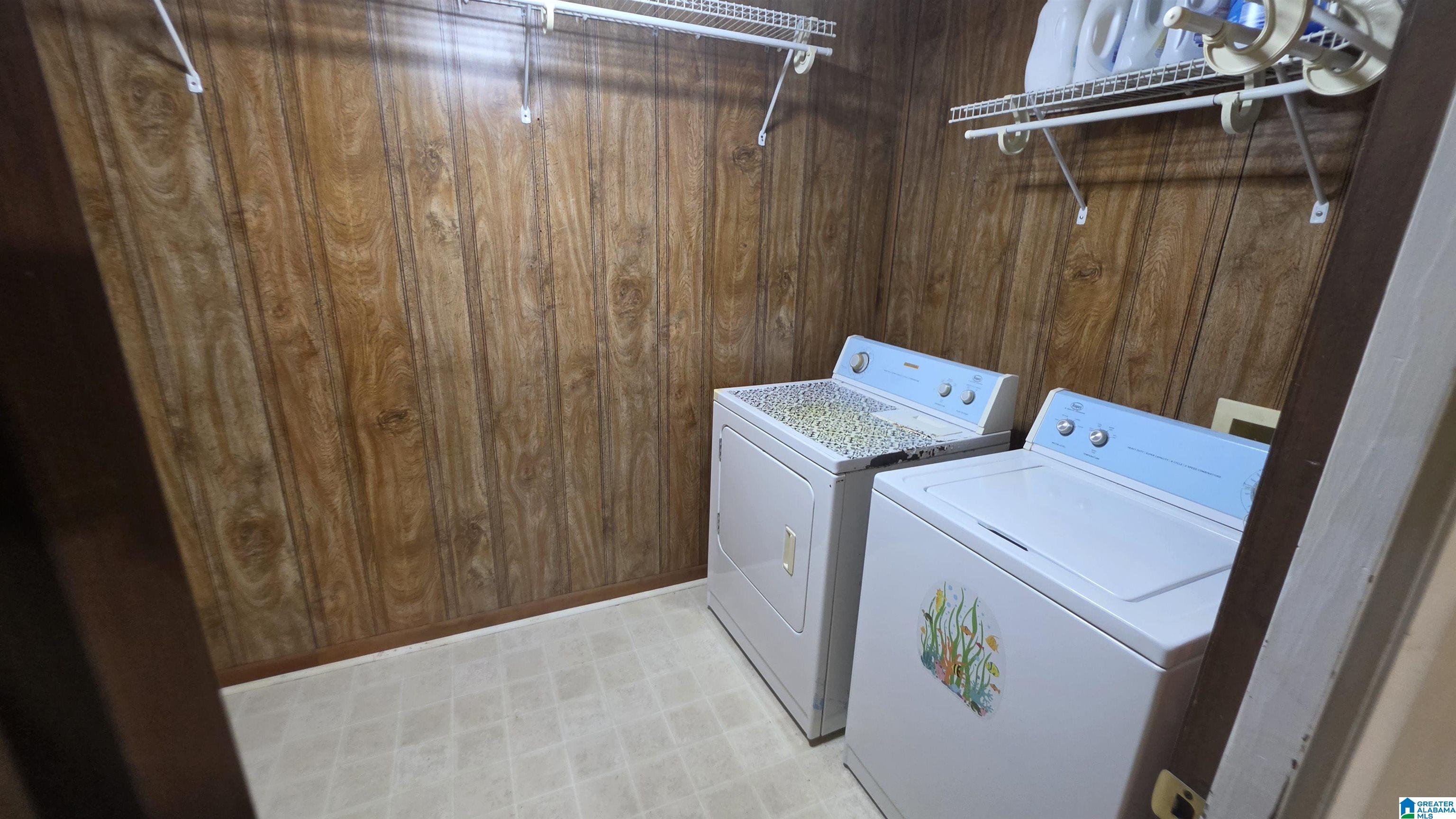 Photo 3 of Single family home for sale at 537 Main St N, Warrior, AL 35180 | MLS# 21464026 | Listing updated on 2026-09-04
