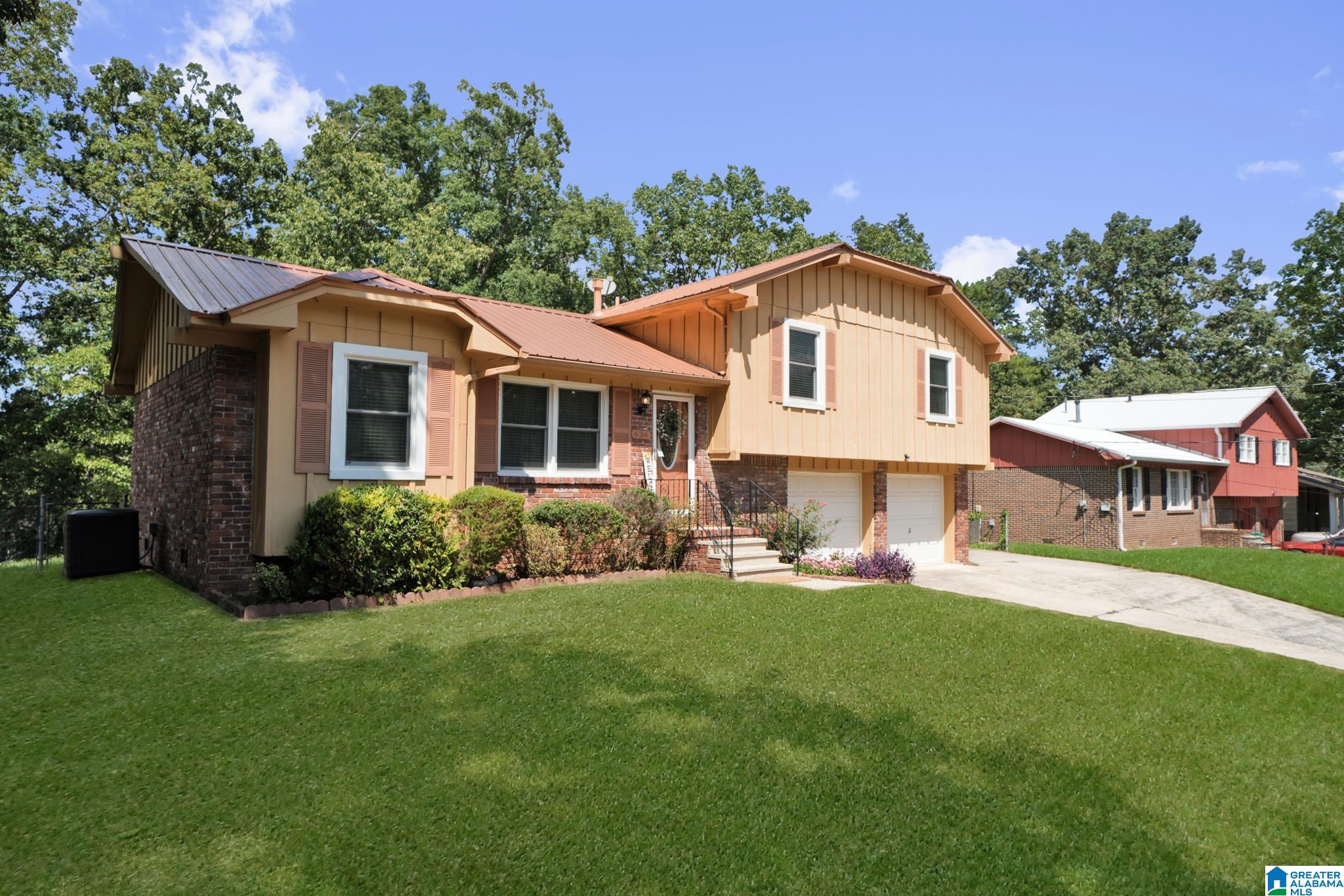 Photo 3 of Single family home for sale at 636 16th Avenue Nw, Center Point, AL 35215 | MLS# 21464051 | Listing updated on 2026-09-04