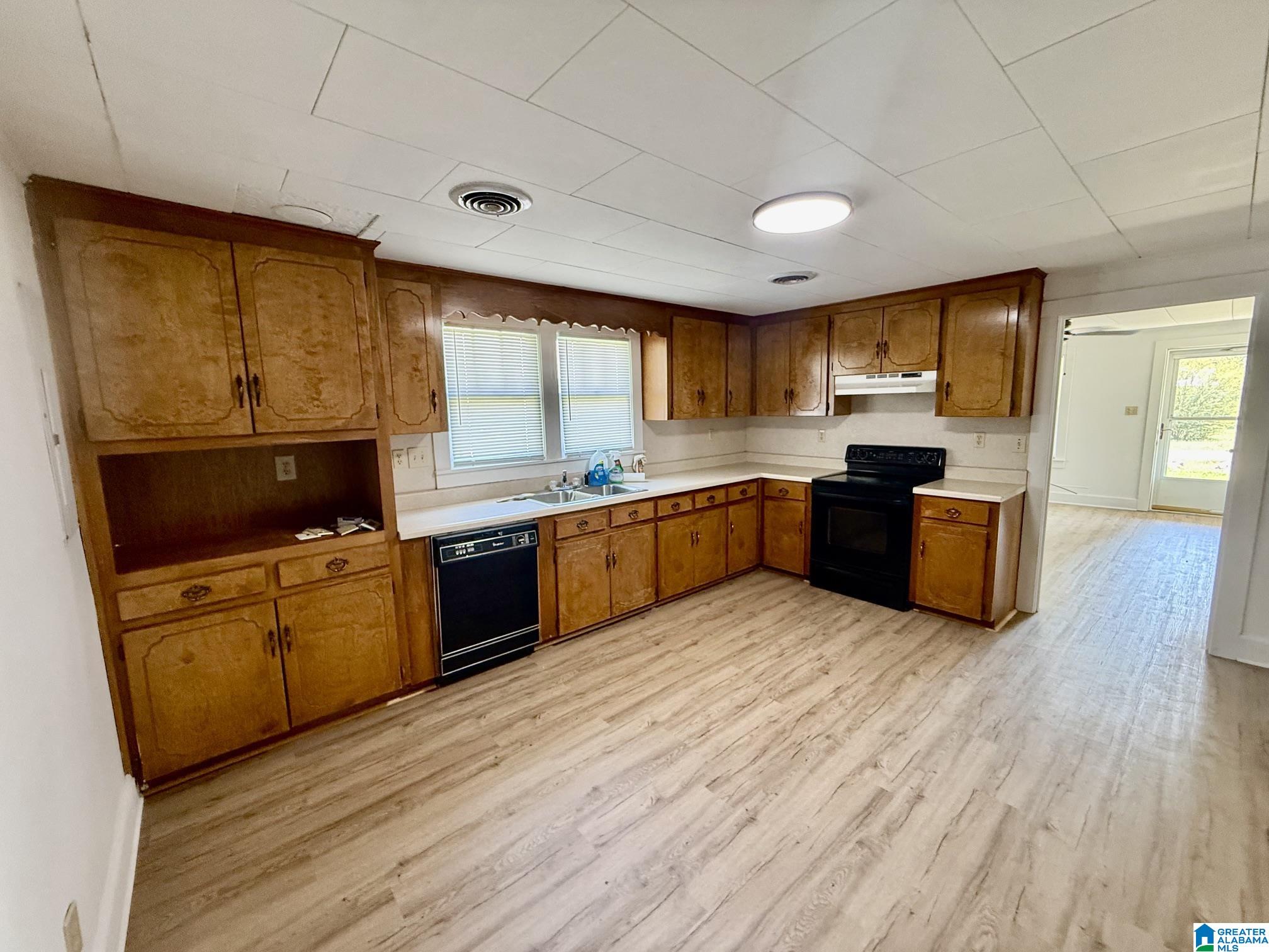 Photo 2 of Single family home for sale at 209 2nd Avenue, Piedmont, AL 36272 | MLS# 21464054 | Listing updated on 2026-09-04