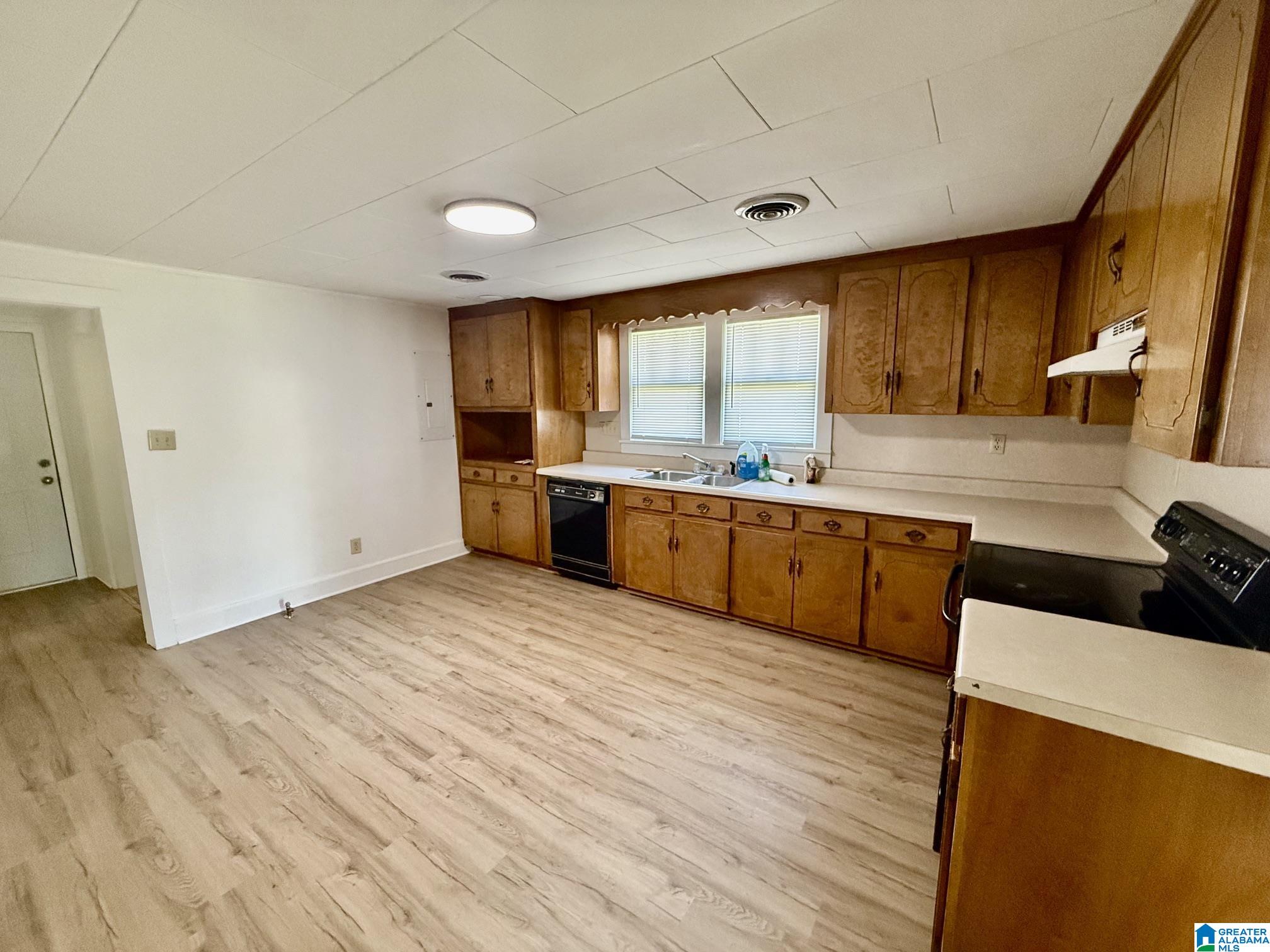 Photo 3 of Single family home for sale at 209 2nd Avenue, Piedmont, AL 36272 | MLS# 21464054 | Listing updated on 2026-09-04