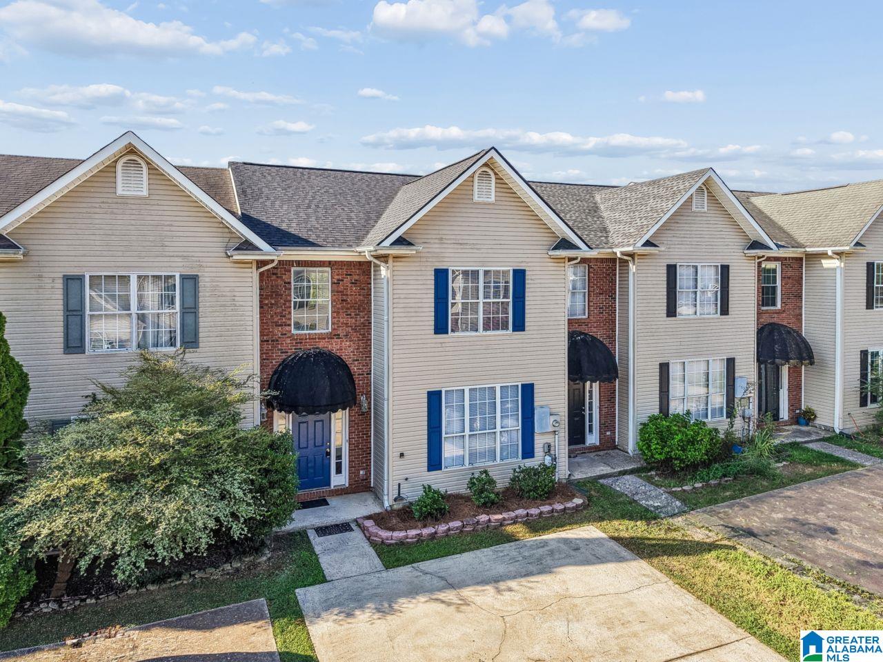 Photo 3 of Townhouse for sale at 7506 Spencer Ln, Helena, AL 35080 | MLS# 21464059 | Listing updated on 2026-09-08