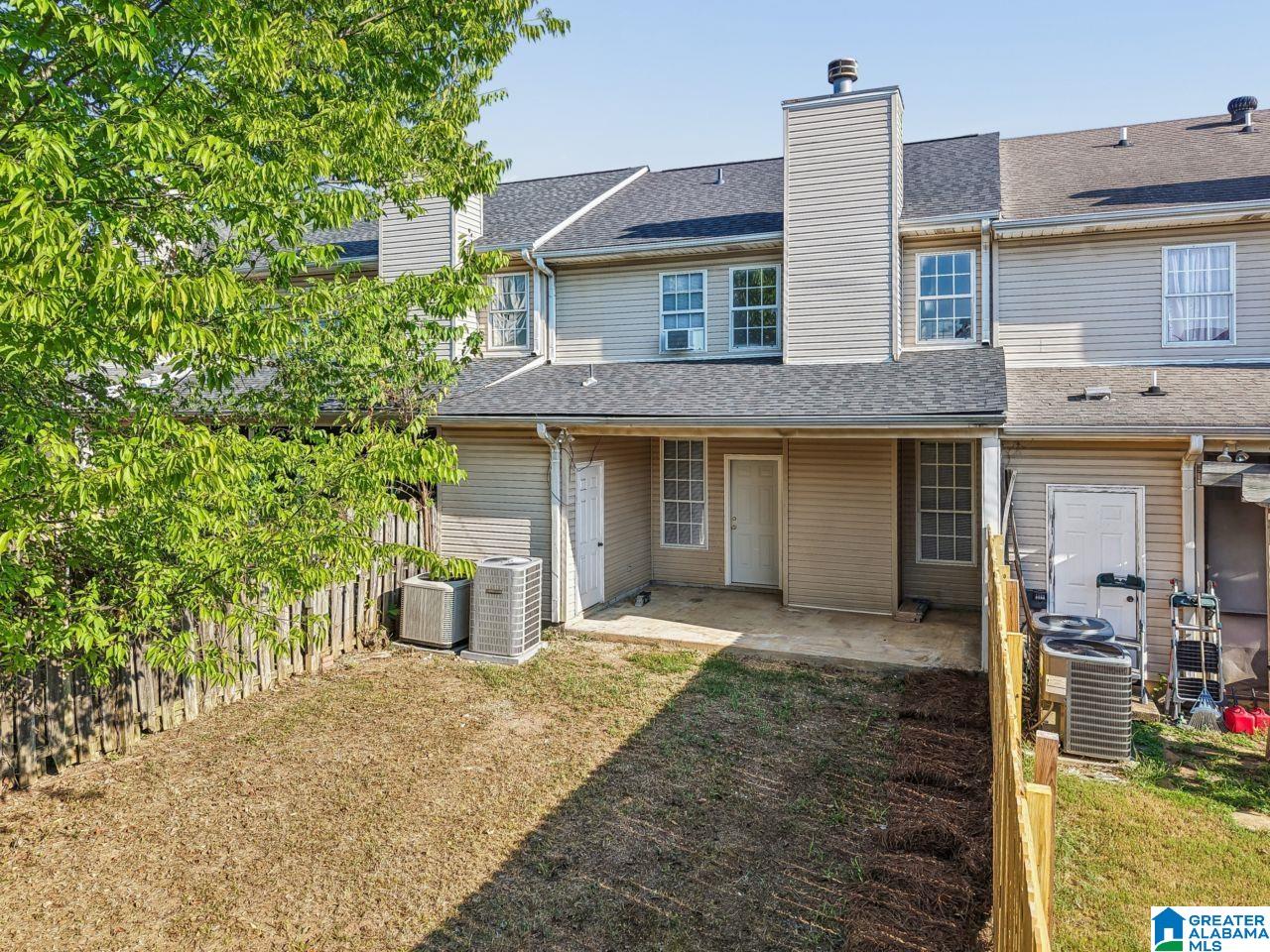 Photo 3 of Townhouse for sale at 7506 Spencer Ln, Helena, AL 35080 | MLS# 21464059 | Listing updated on 2026-09-08