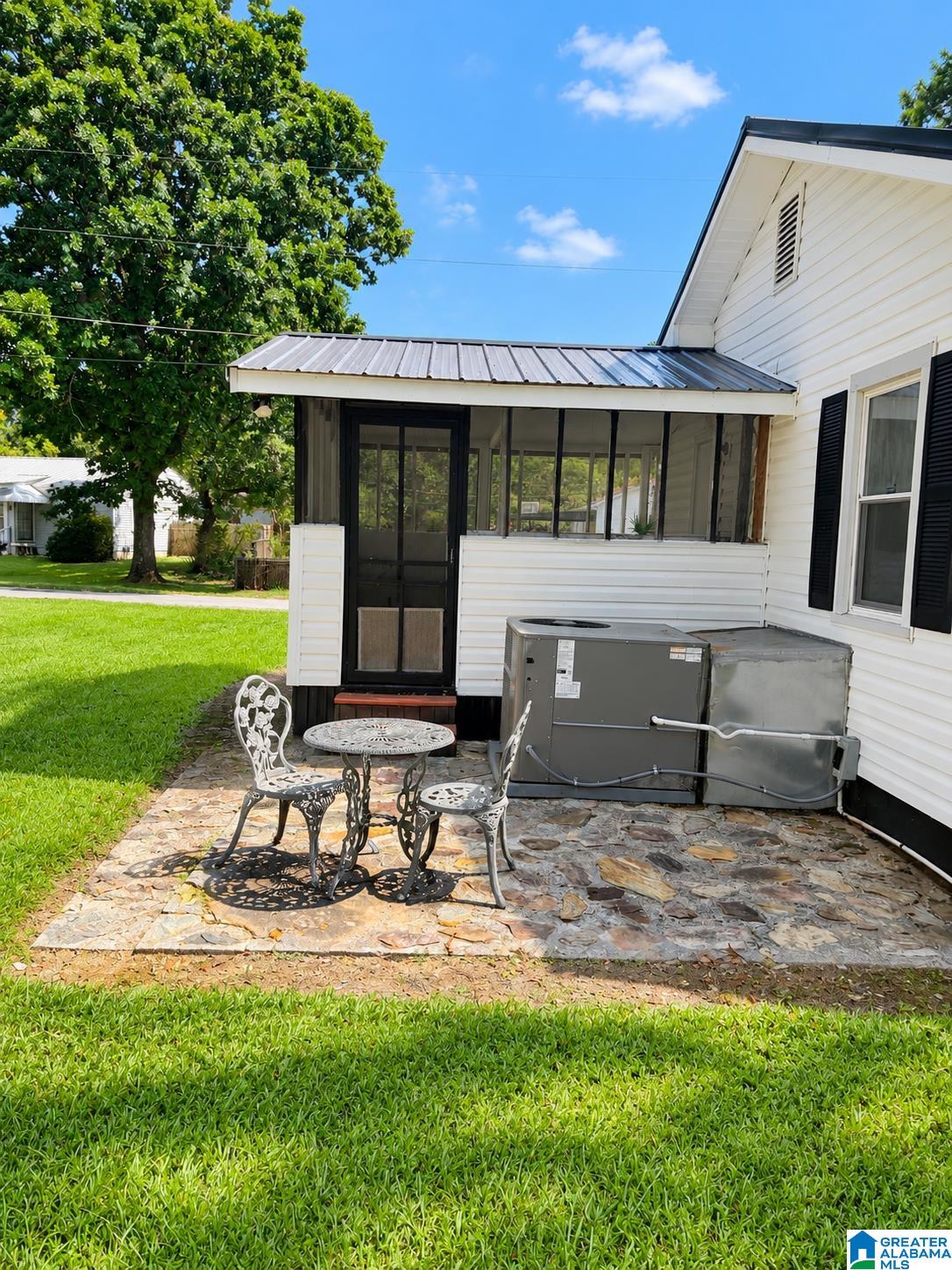 Photo 3 of Sale Pending at 102 Goodall Dr, Talladega, AL 35160 | MLS# 21464067 | Listing updated on 2026-09-13