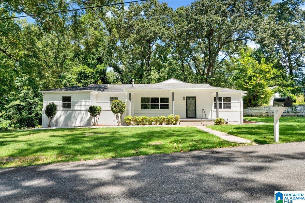 Single family home for sale at 420 Redmayne Rd, GARDENDALE, AL 35071 | MLS# 21464077