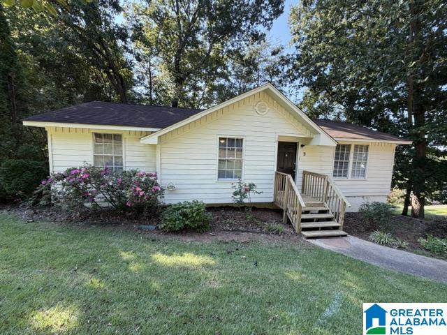 Photo 1 of Single family home for sale at 9 Polaris Cir, Birmingham, AL 35215 | MLS# 21464080 | Listing updated on 2026-09-10