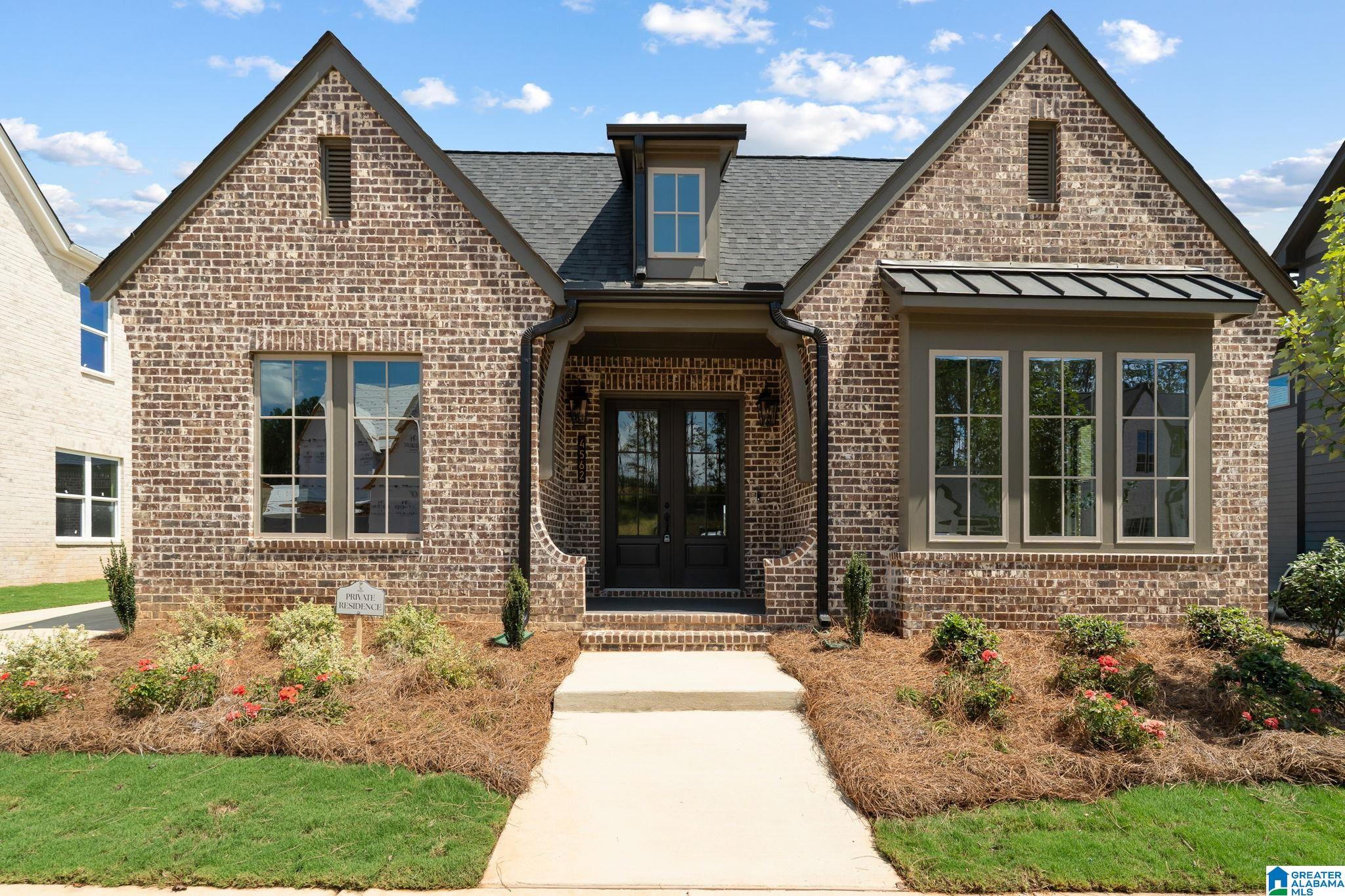 Photo 2 of Single family home for sale at 4562 Lynton Dr, Hoover, AL 35244 | MLS# 21464090 | Listing updated on 2026-09-07