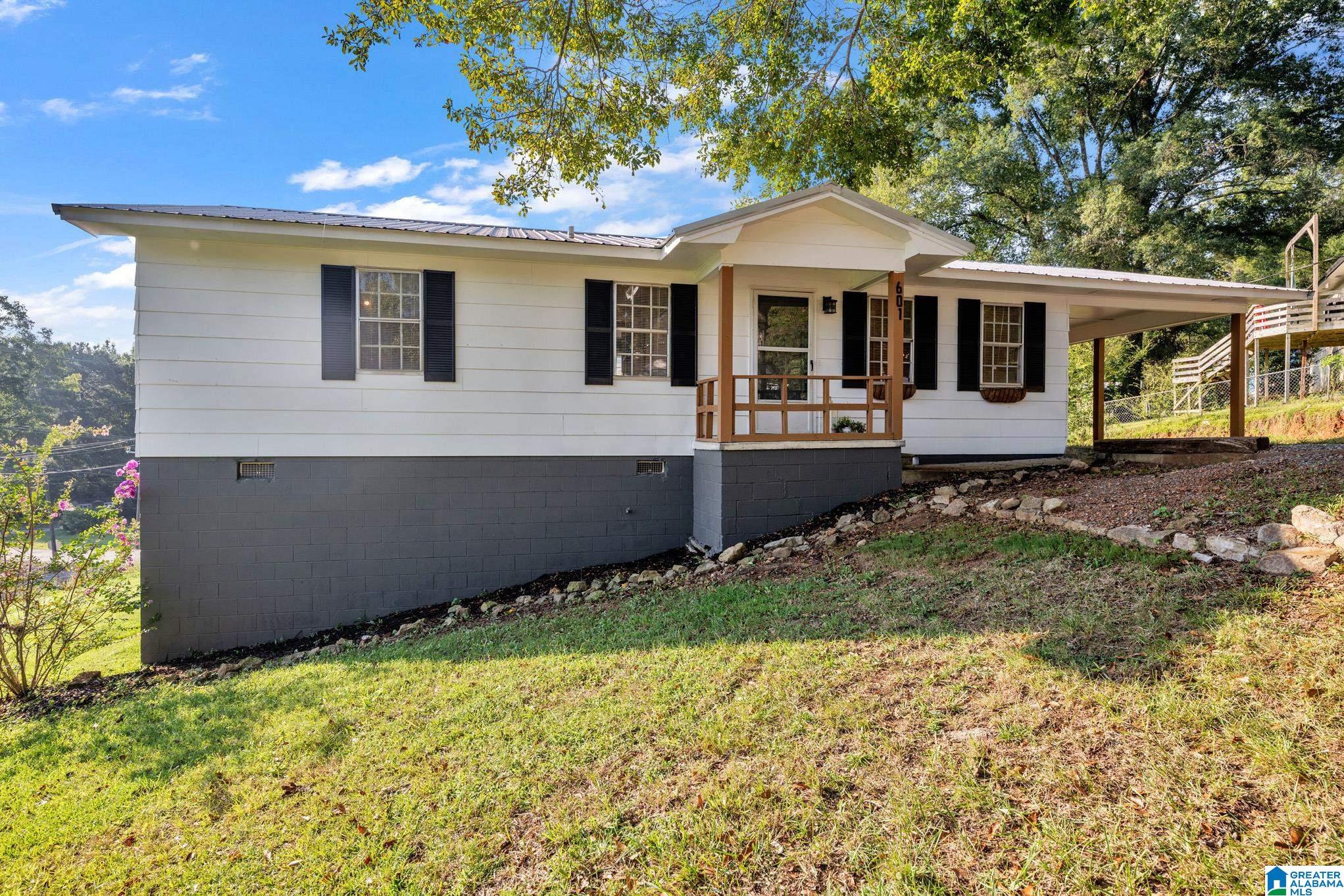 Photo 1 of Single family home for sale at 601 Self Ct, Oneonta, AL 35121 | MLS# 21464092 | Listing updated on 2026-09-07