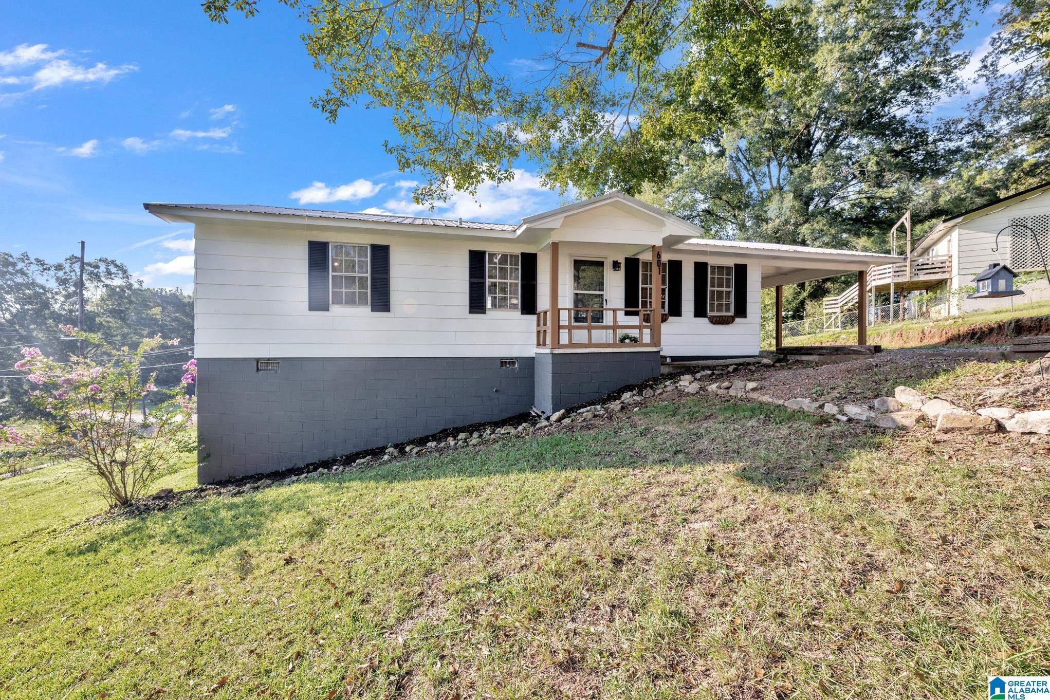 Photo 2 of Single family home for sale at 601 Self Ct, Oneonta, AL 35121 | MLS# 21464092 | Listing updated on 2026-09-07