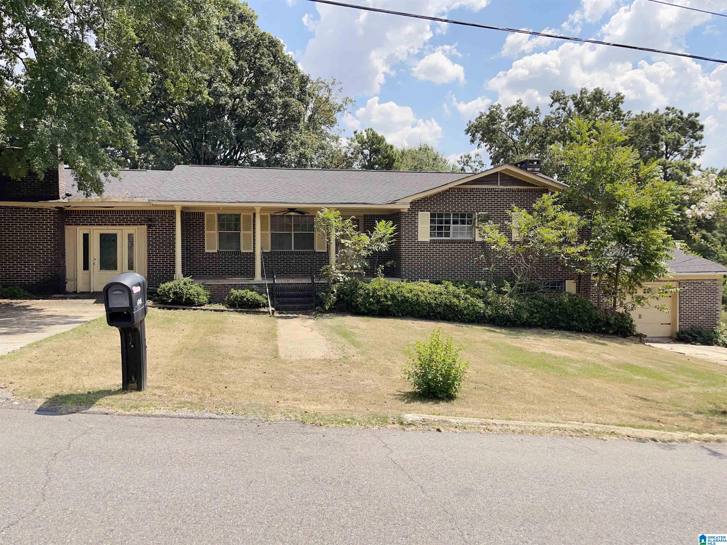 Photo 1 of Single family home for sale at 1005 Barclay Dr, Bessemer, AL 35022 | MLS# 21464095 | Listing updated on 2026-09-05