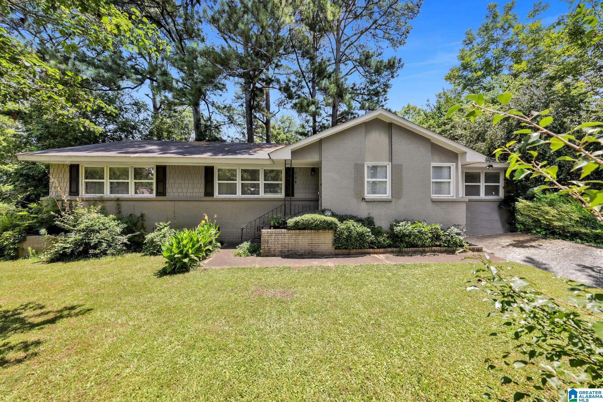 Photo 3 of Single family home for sale at 944 Reedwood Ln, Birmingham, AL 35235 | MLS# 21464097 | Listing updated on 2026-09-15