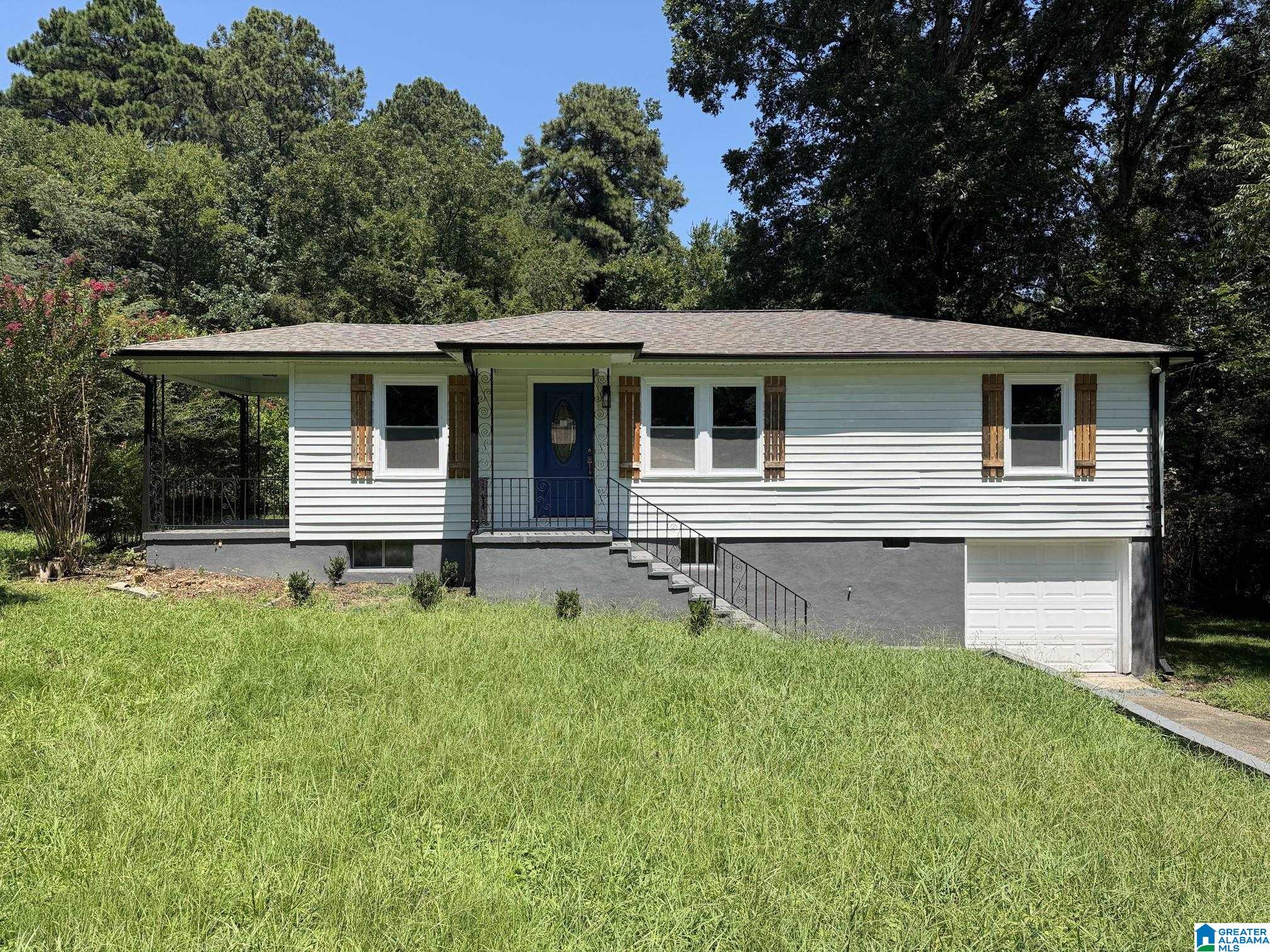 Photo 1 of Single family home for sale at 120 26th Avenue Nw, Center Point, AL 35215 | MLS# 21464098 | Listing updated on 2026-09-05