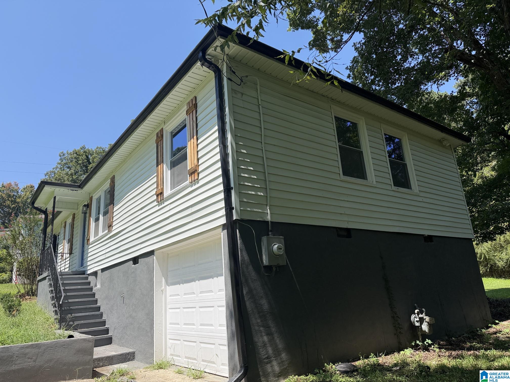 Photo 2 of Single family home for sale at 120 26th Avenue Nw, Center Point, AL 35215 | MLS# 21464098 | Listing updated on 2026-09-05