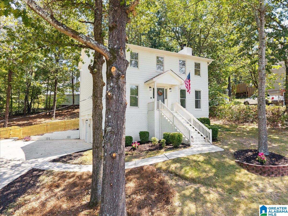 Photo 3 of Single family home for sale at 1410 Secretariat Dr, Helena, AL 35080 | MLS# 21464101 | Listing updated on 2026-09-11
