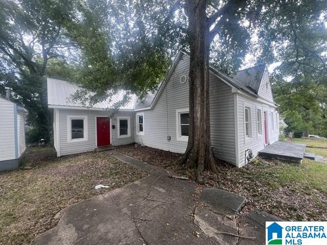 Photo 2 of House for sale at 925 Jefferson Ave, Anniston, AL 36207 | MLS# 21464110 | Listing updated on 2026-09-05