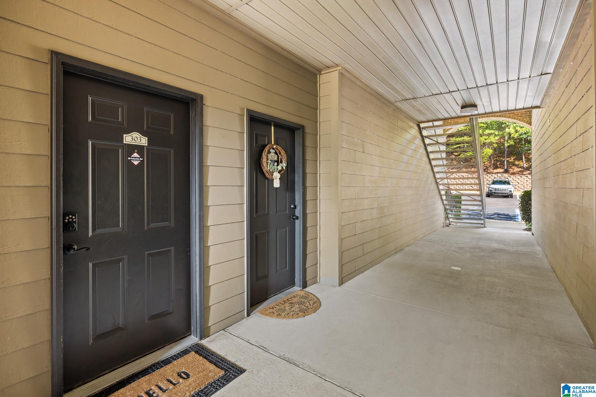 Photo 2 of Condo for sale at 303 Sterling Oaks Dr #303, Hoover, AL 35244 | MLS# 21464114 | Listing updated on 2026-09-05