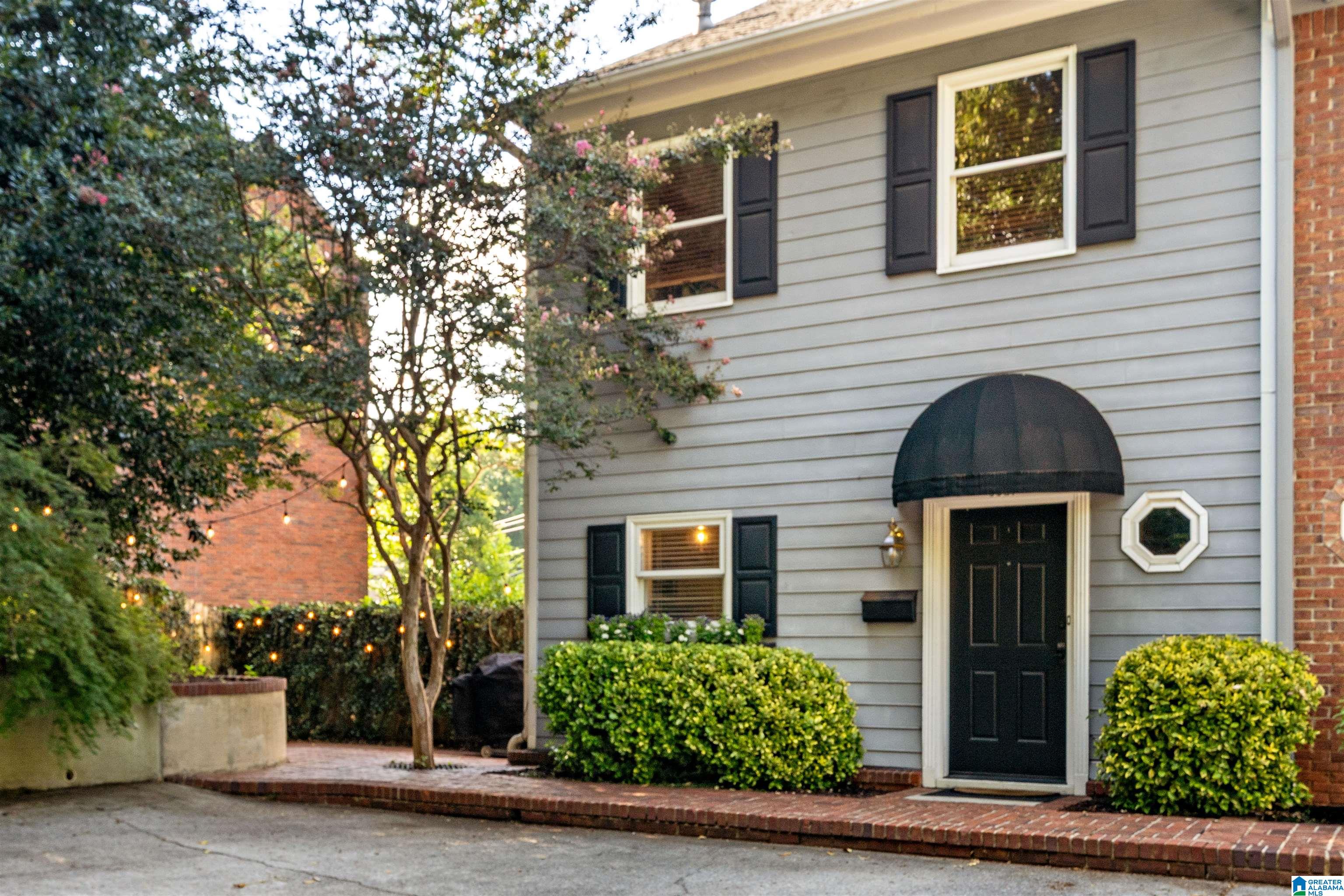 Photo 1 of Single family home for sale at 3027 Highland Ave S, Birmingham, AL 35205 | MLS# 21464118 | Listing updated on 2026-09-11