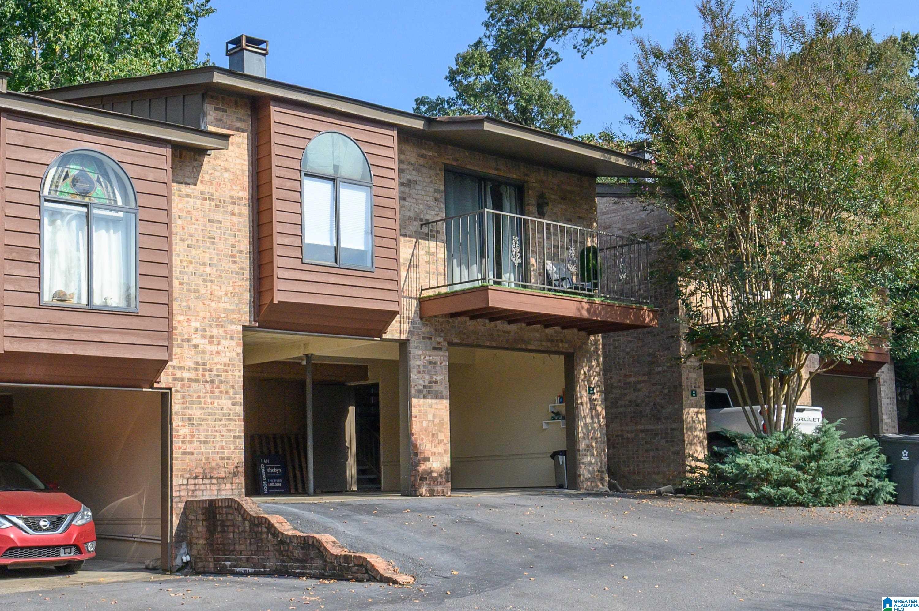 Photo 2 of Condo for sale at 229 E Green #229, Birmingham, AL 35243 | MLS# 21464119 | Listing updated on 2026-09-09