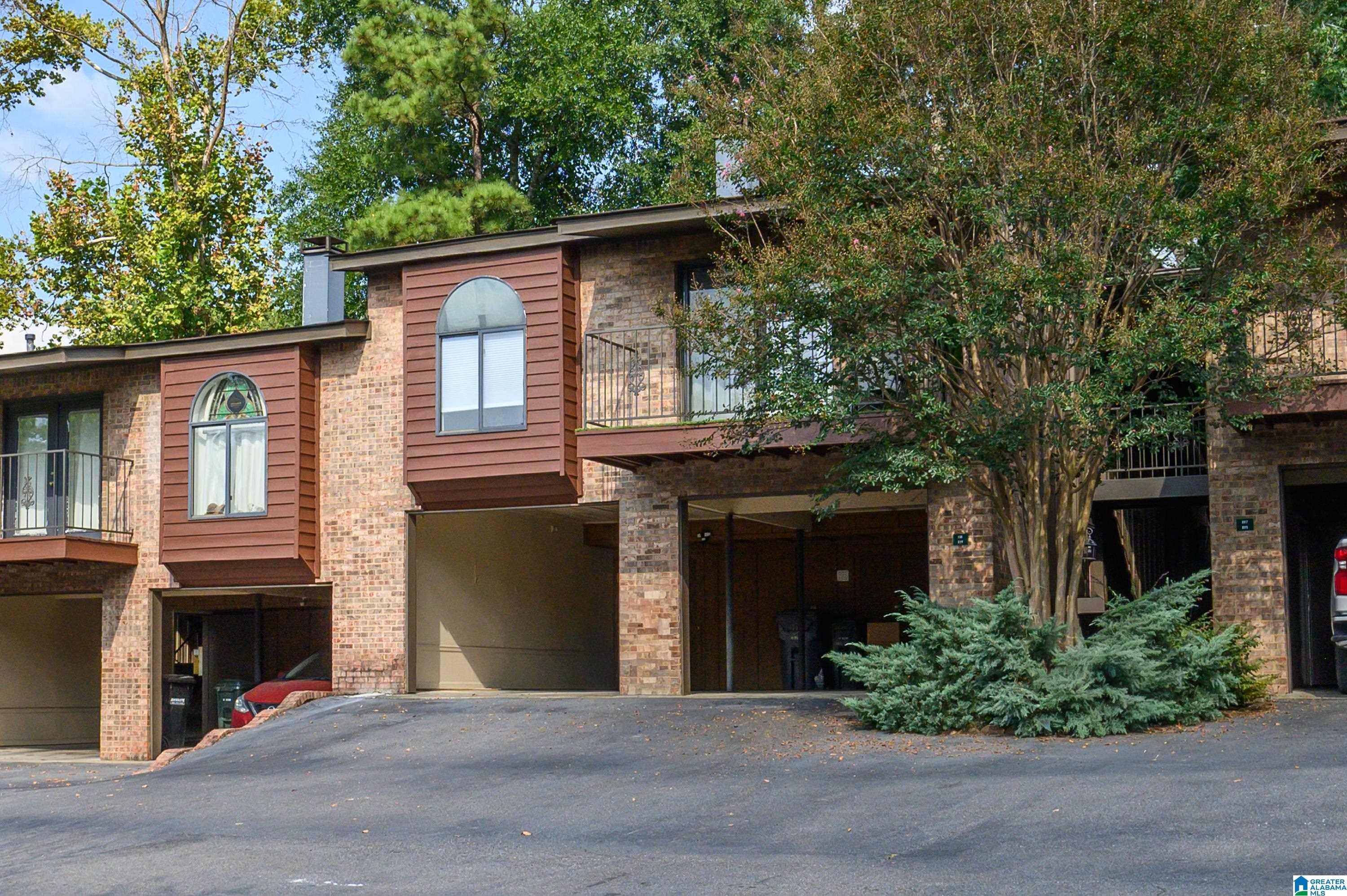 Photo 2 of Condo for sale at 229 E Green #229, Birmingham, AL 35243 | MLS# 21464119 | Listing updated on 2026-09-09