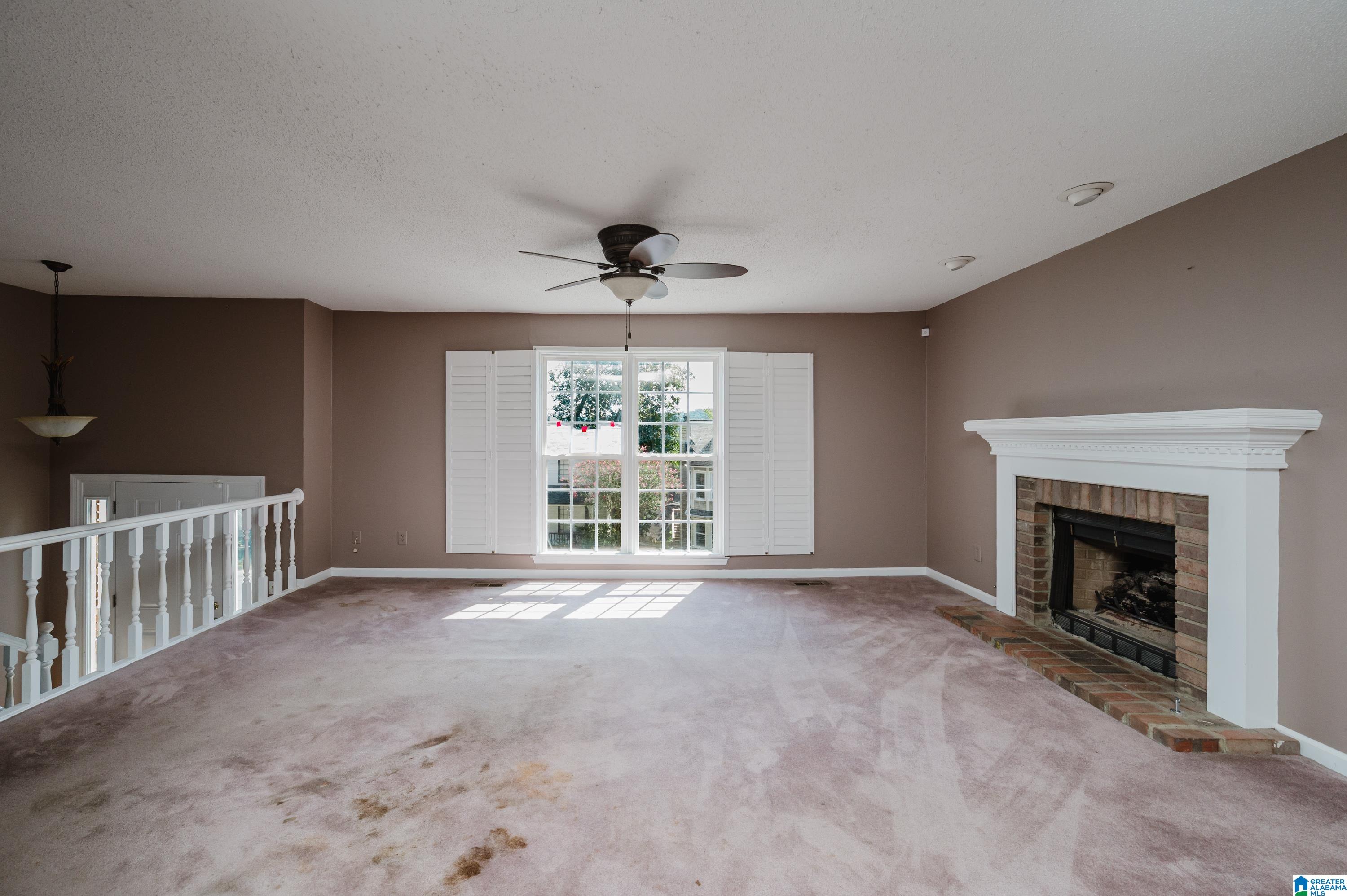 Photo 3 of Sale Pending at 2220 Williamsburg Dr, Pelham, AL 35124 | MLS# 21464121 | Listing updated on 2026-09-15