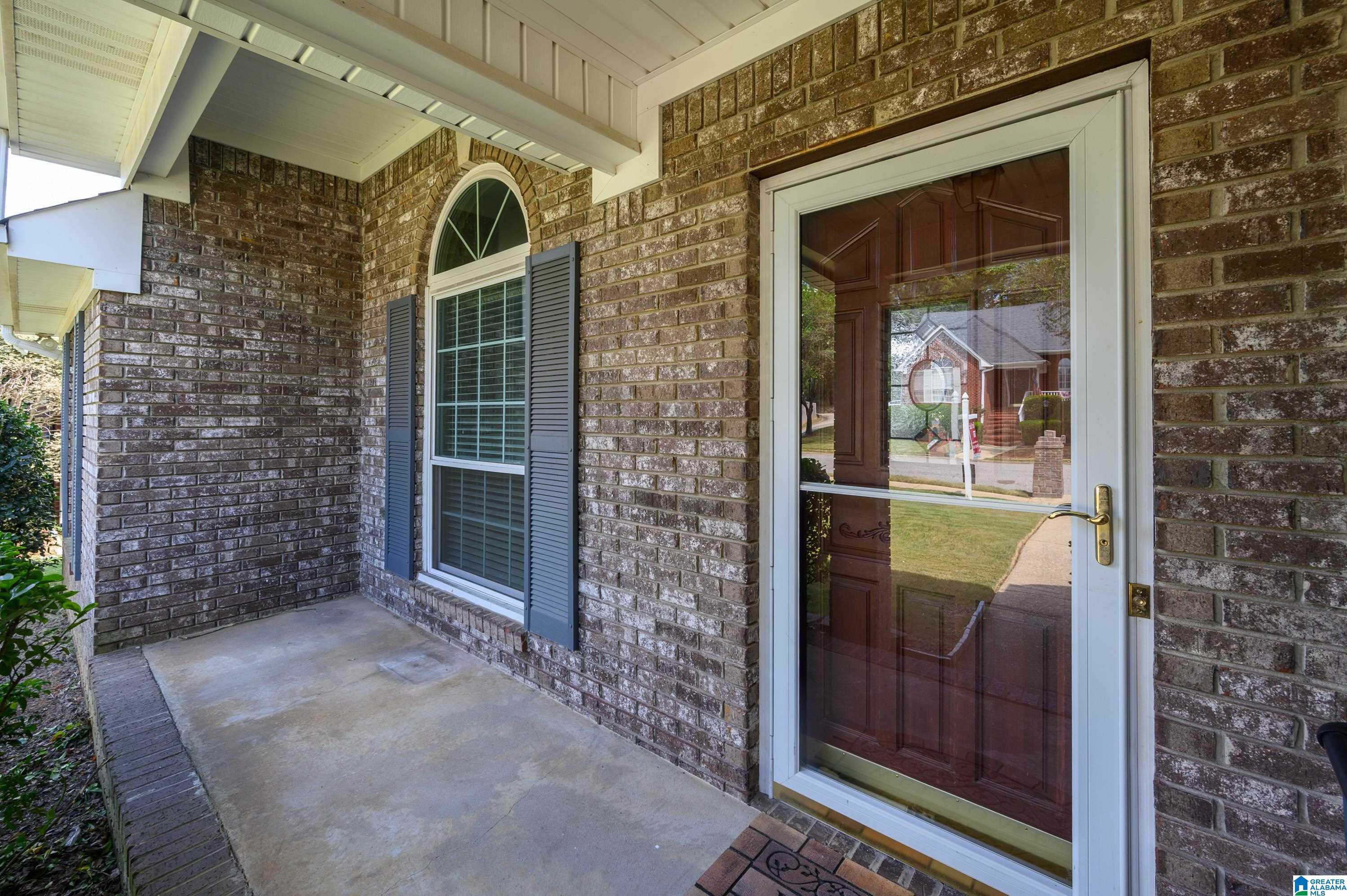 Photo 3 of Single family home for sale at 145 Stratford Cir, Pelham, AL 35124 | MLS# 21464122 | Listing updated on 2026-09-07