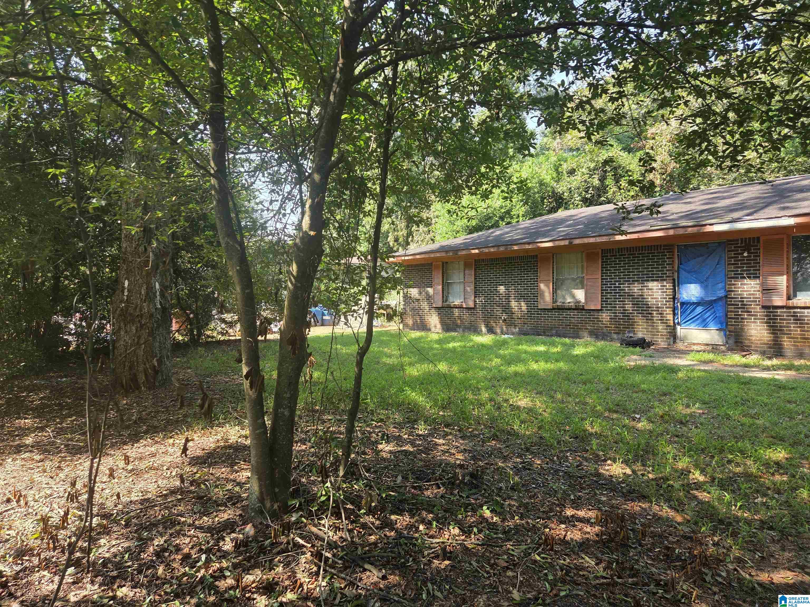 Photo 3 of Sale Pending at 211 East Dr, Enterprise, AL 36330 | MLS# 21464134 | Listing updated on 2026-09-09