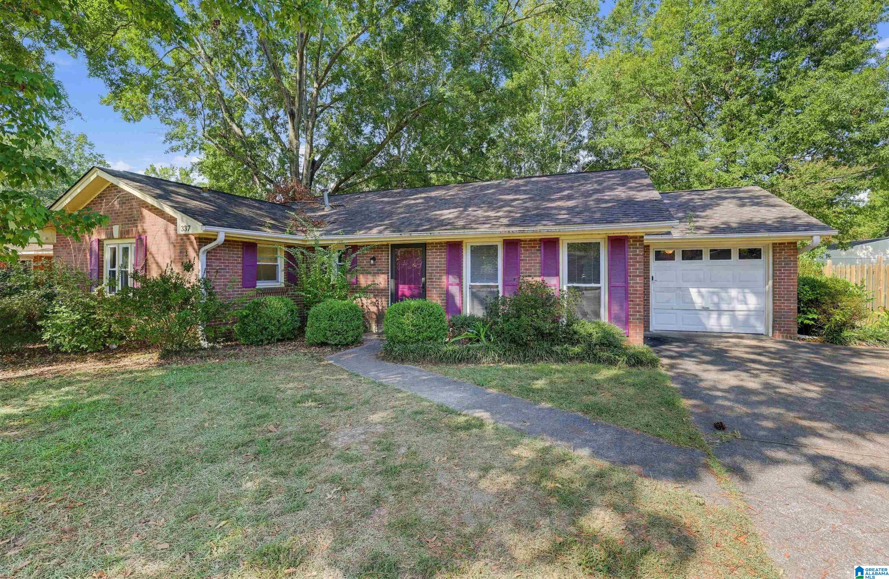 Photo 1 of Single family home for sale at 337 Bowling Green Dr, Montgomery, AL 36109 | MLS# 21464152 | Listing updated on 2026-09-05