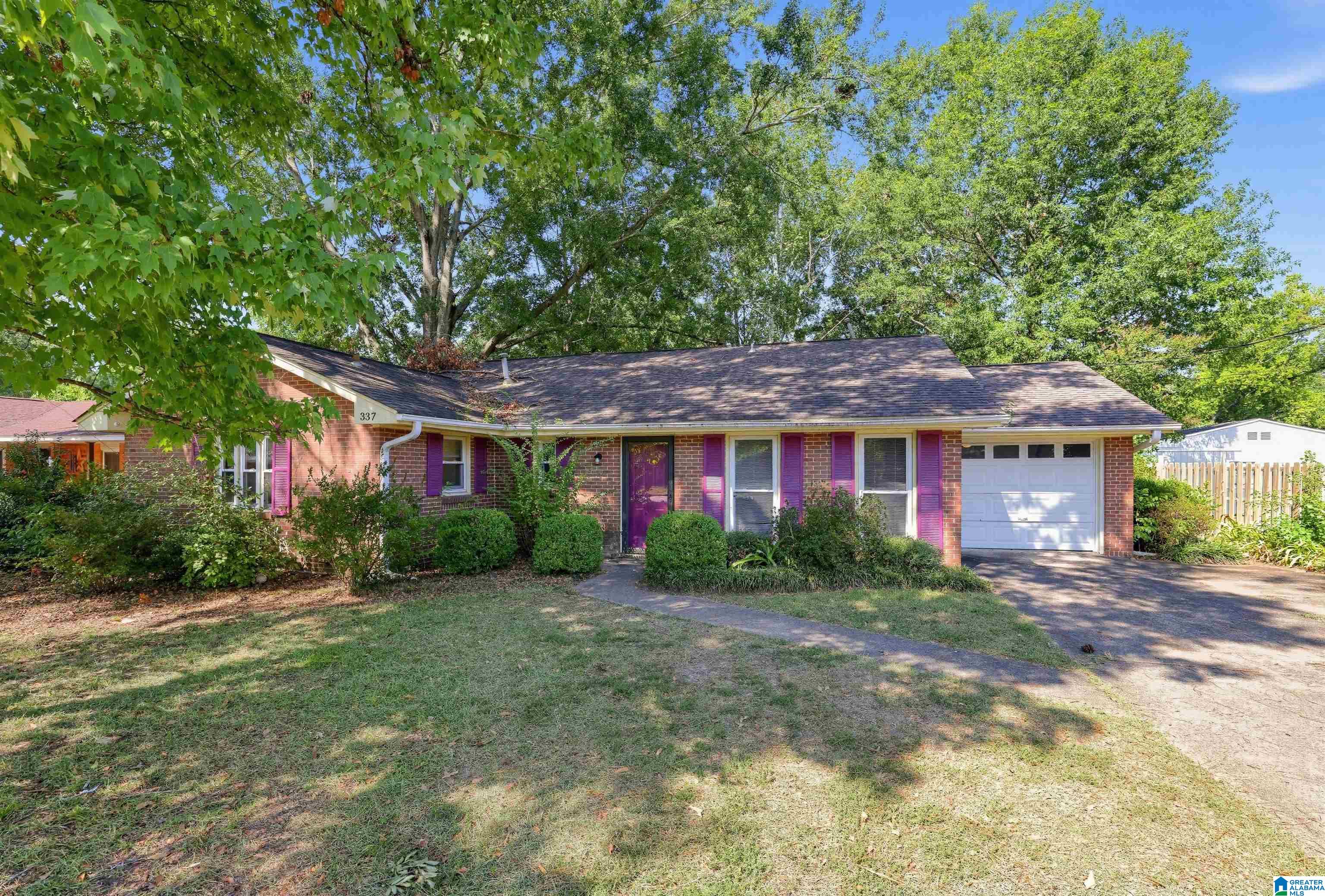 Photo 2 of Single family home for sale at 337 Bowling Green Dr, Montgomery, AL 36109 | MLS# 21464152 | Listing updated on 2026-09-05