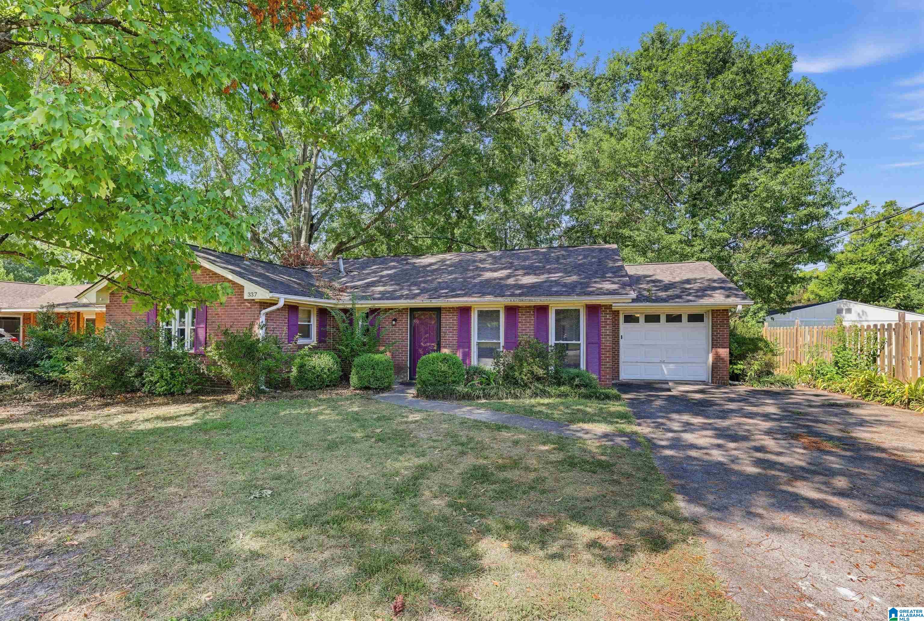 Photo 3 of Single family home for sale at 337 Bowling Green Dr, Montgomery, AL 36109 | MLS# 21464152 | Listing updated on 2026-09-05