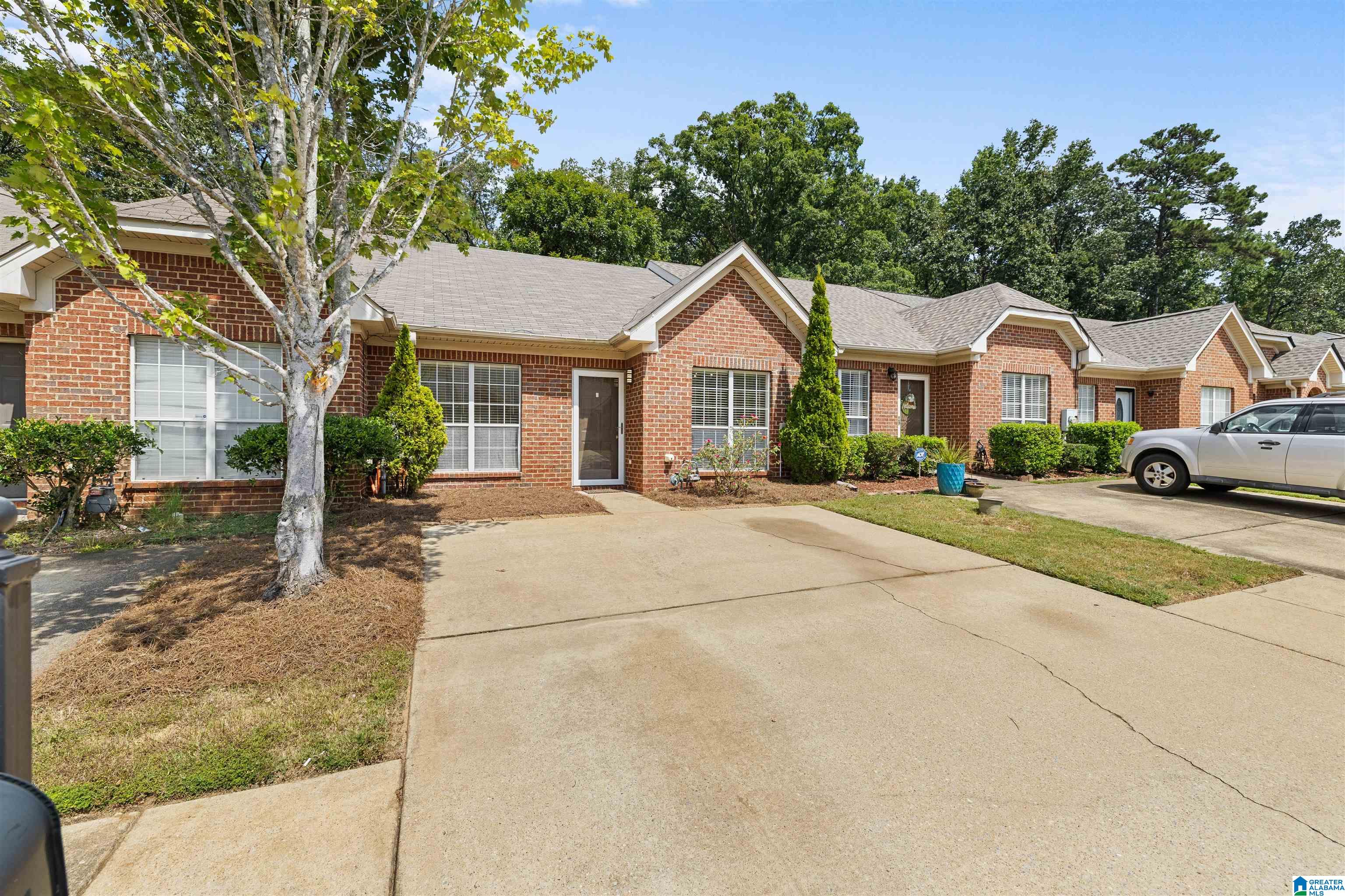 Photo 3 of Sale Pending at 2791 Southwood Ln, Bessemer, AL 35022 | MLS# 21464162 | Listing updated on 2026-09-15