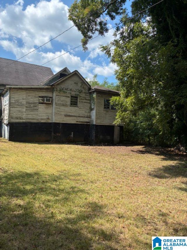 Photo 3 of Single family home for sale at 1403 Mulberry Ave, Anniston, AL 36201 | MLS# 21464178 | Listing updated on 2026-09-05