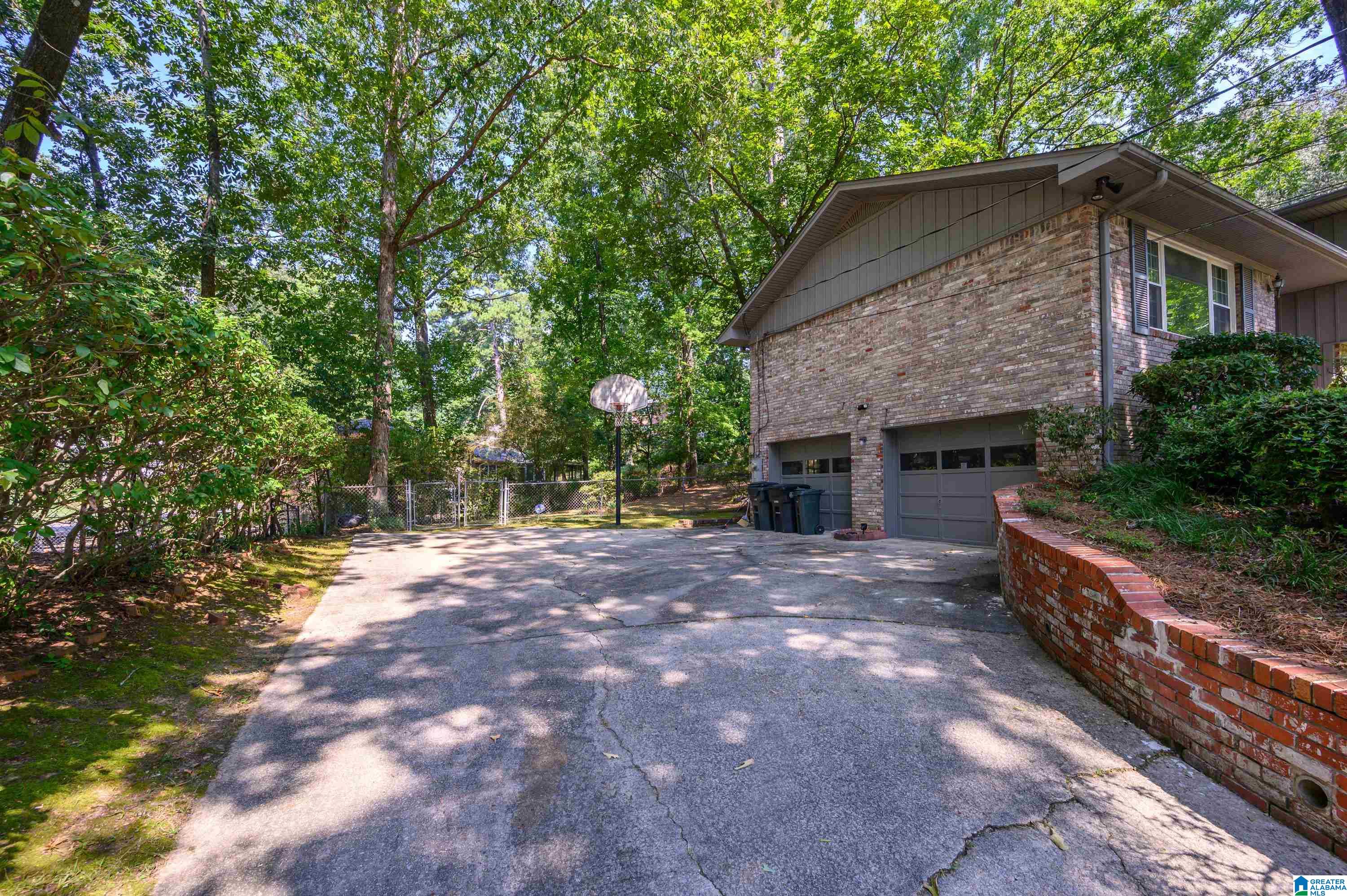 Photo 43 of Single family home for sale at 3233 Wagon Gap Trl, Vestavia Hills, AL 35216 | MLS# 21464179 | Listing updated on 2026-09-08