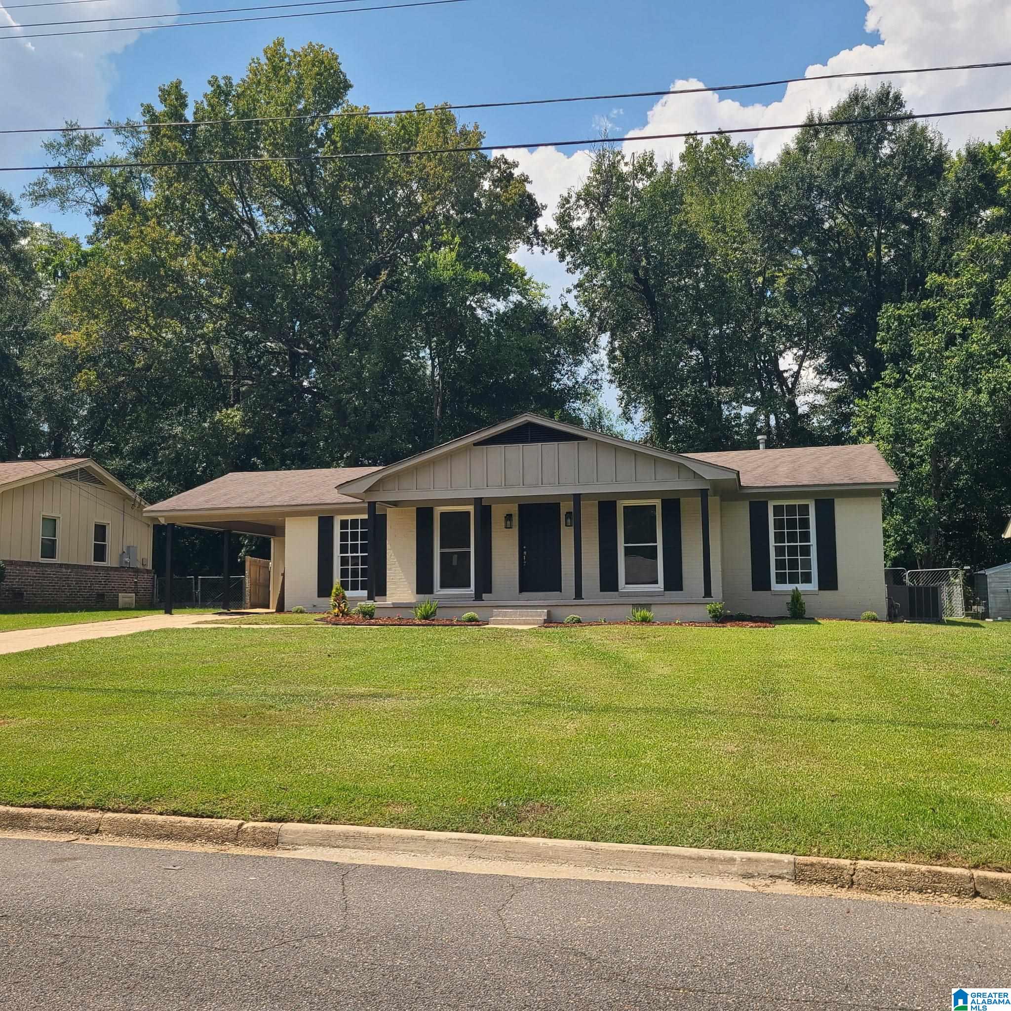 Photo 1 of Single family home for sale at 3822 5th Avenue, Tuscaloosa, AL 35405 | MLS# 21464180 | Listing updated on 2026-09-05