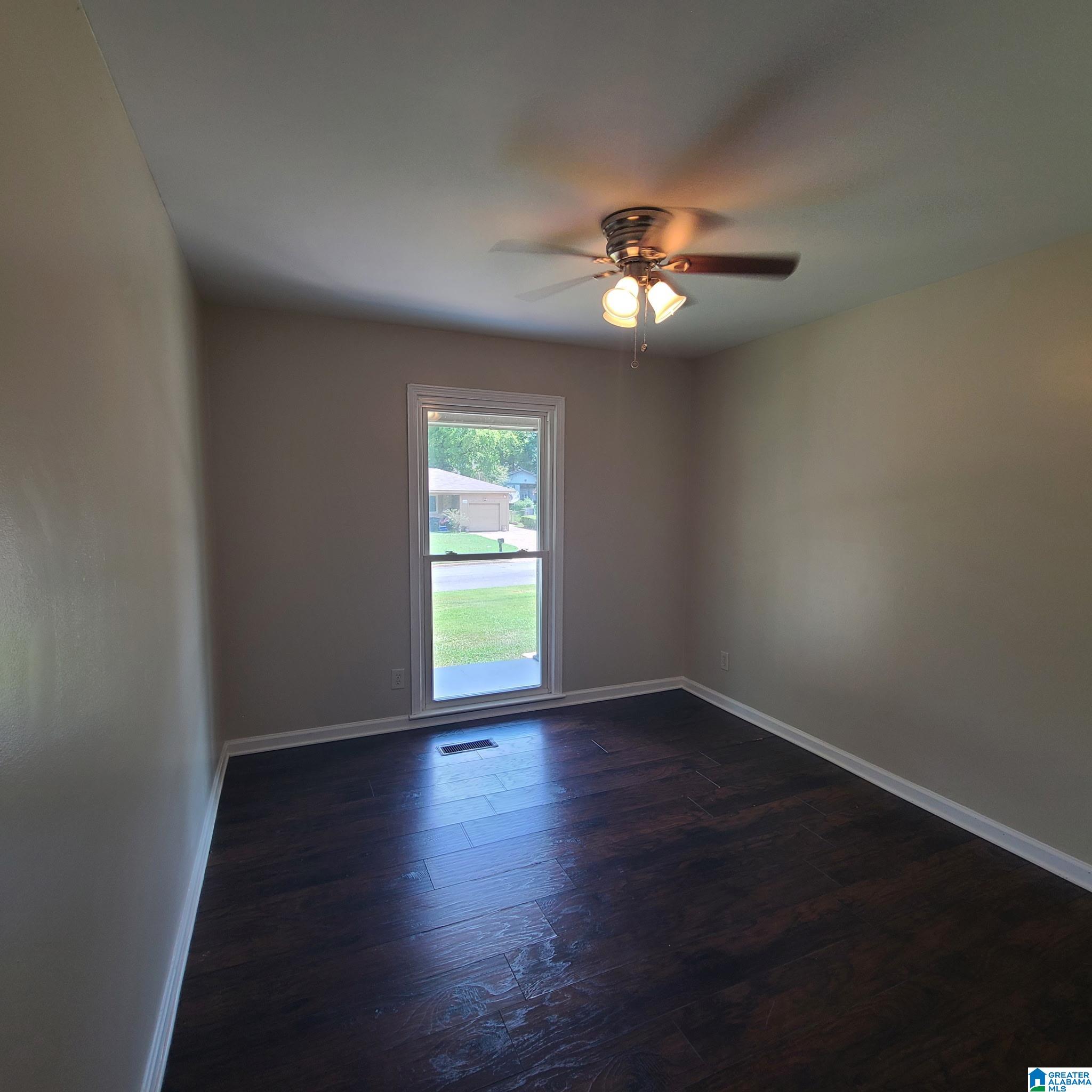 Photo 3 of Single family home for sale at 3822 5th Avenue, Tuscaloosa, AL 35405 | MLS# 21464180 | Listing updated on 2026-09-05