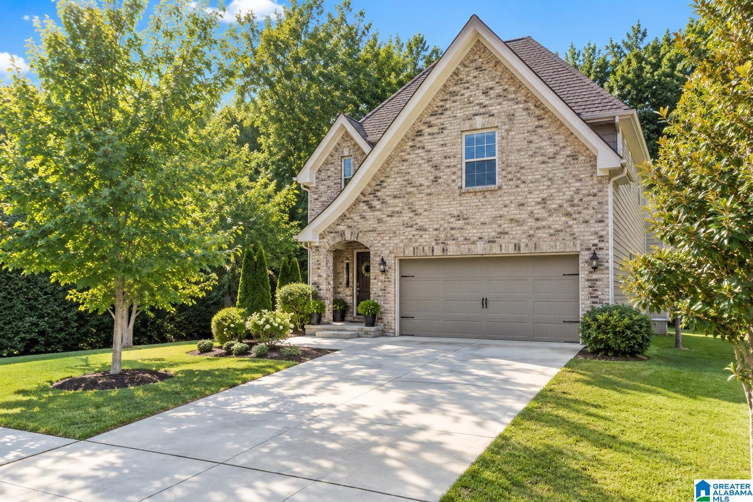 Photo 1 of Single family home for sale at 2059 Springfield Dr, Chelsea, AL 35043 | MLS# 21464181 | Listing updated on 2026-10-20