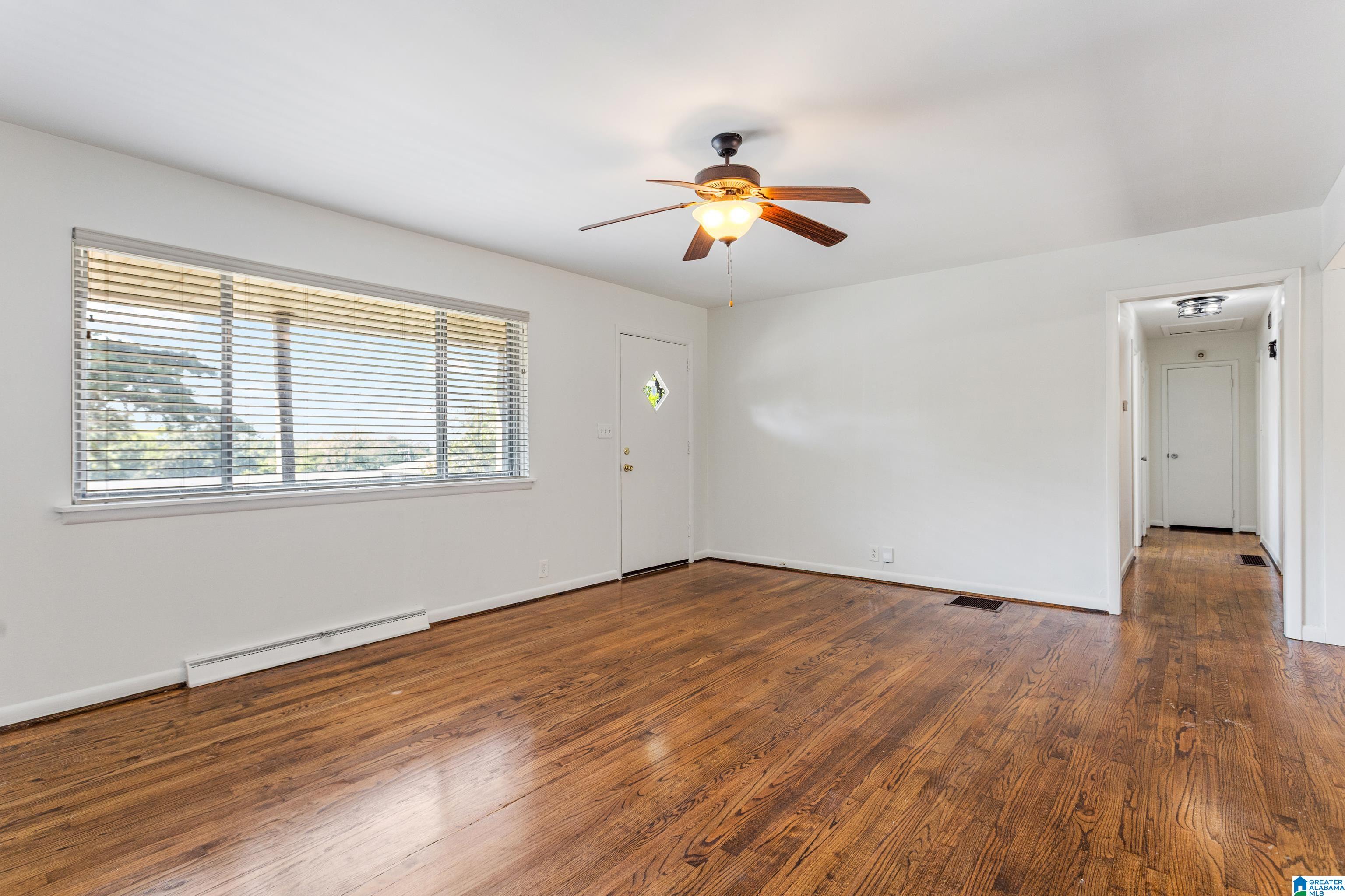 Photo 3 of Single family home for sale at 1281 49th Place S, Birmingham, AL 35222 | MLS# 21464193 | Listing updated on 2026-09-05