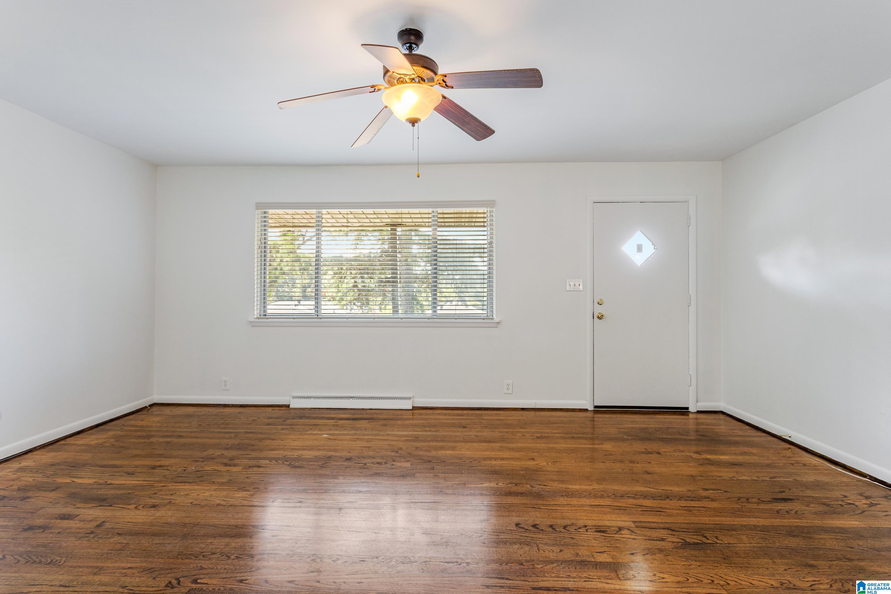 Photo 3 of Single family home for sale at 1281 49th Place S, Birmingham, AL 35222 | MLS# 21464193 | Listing updated on 2026-09-05