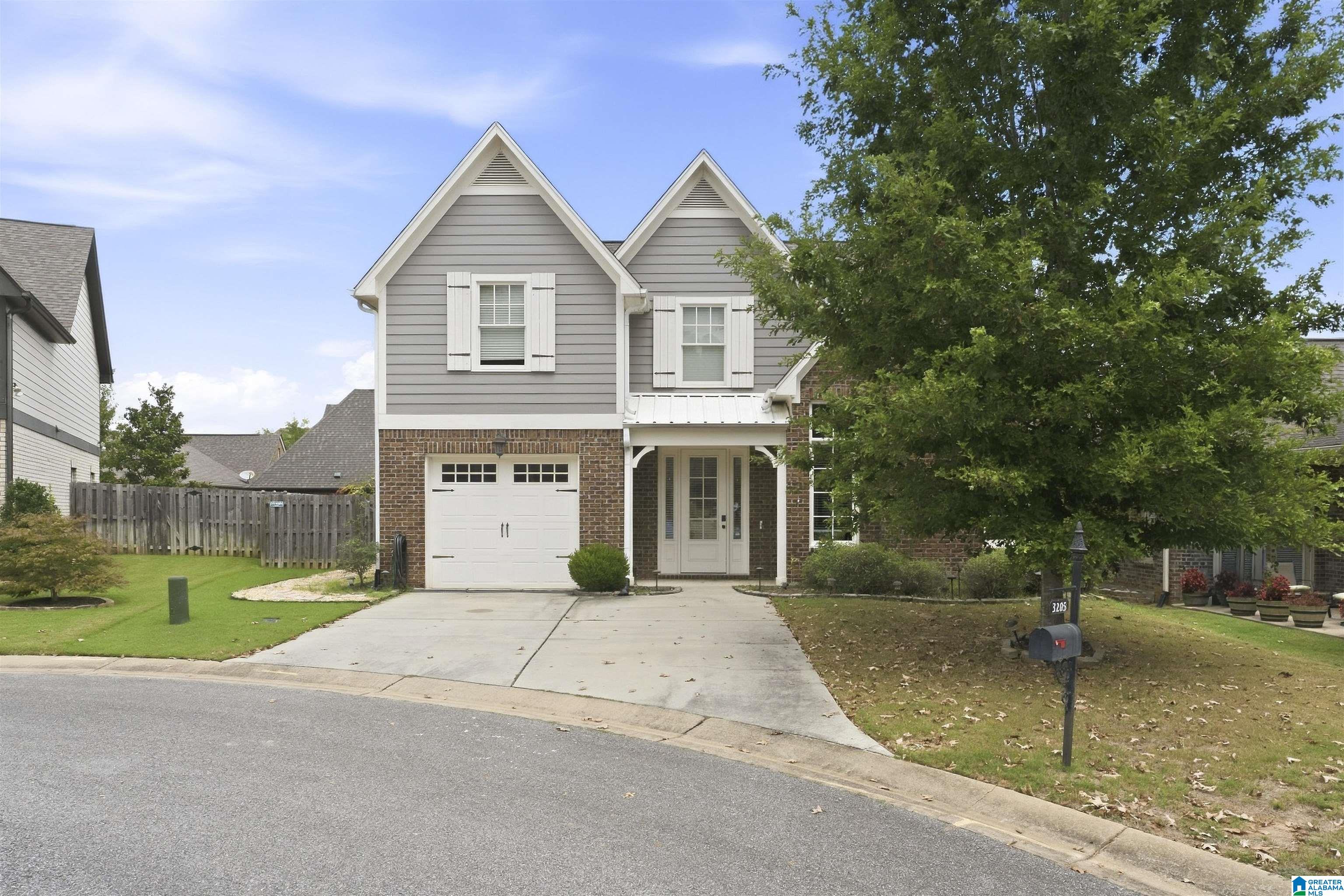 Photo 2 of Single family home for sale at 3205 Brookes Xing Cir, Birmingham, AL 35235 | MLS# 21464196 | Listing updated on 2026-09-14