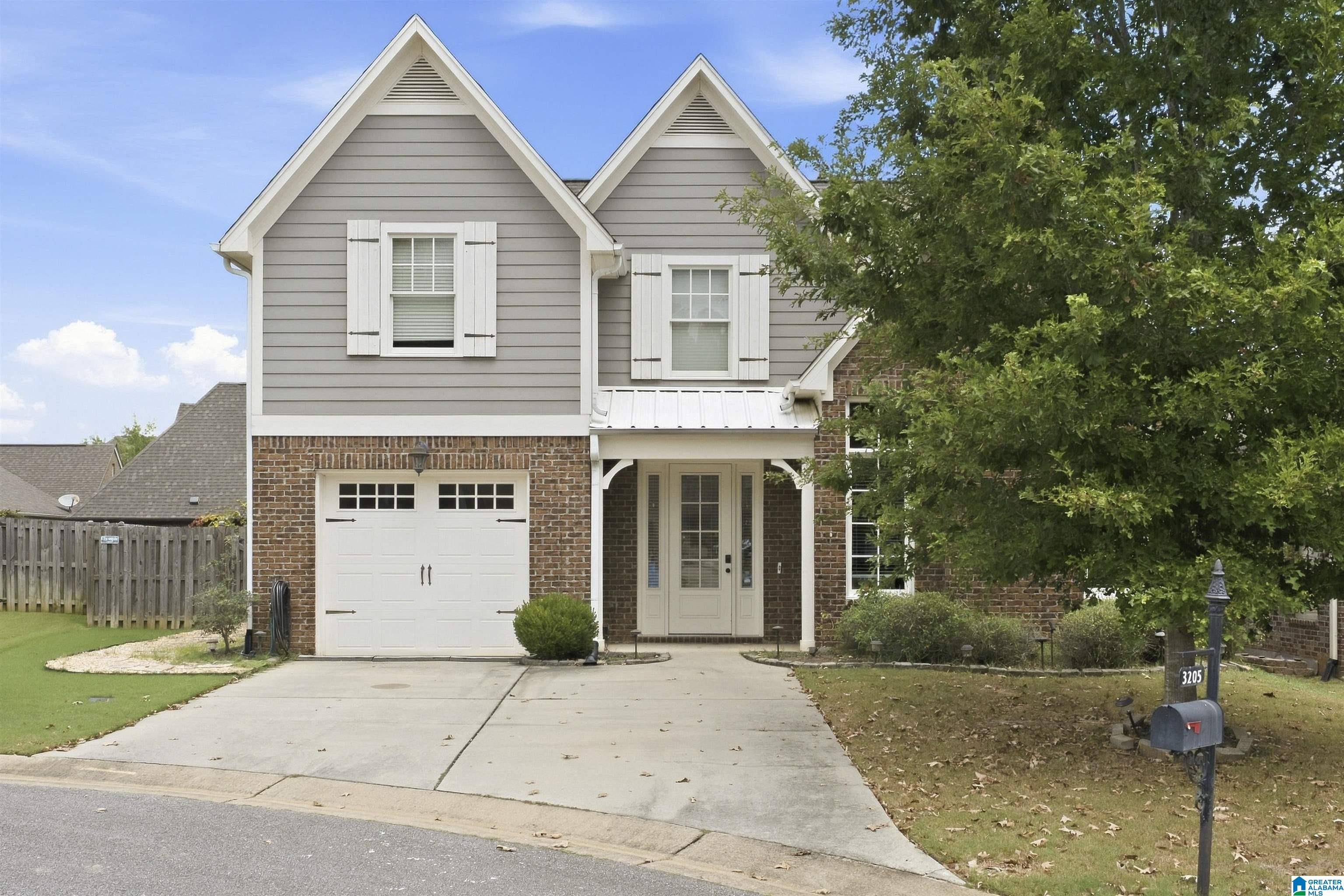 Photo 3 of Single family home for sale at 3205 Brookes Xing Cir, Birmingham, AL 35235 | MLS# 21464196 | Listing updated on 2026-09-14