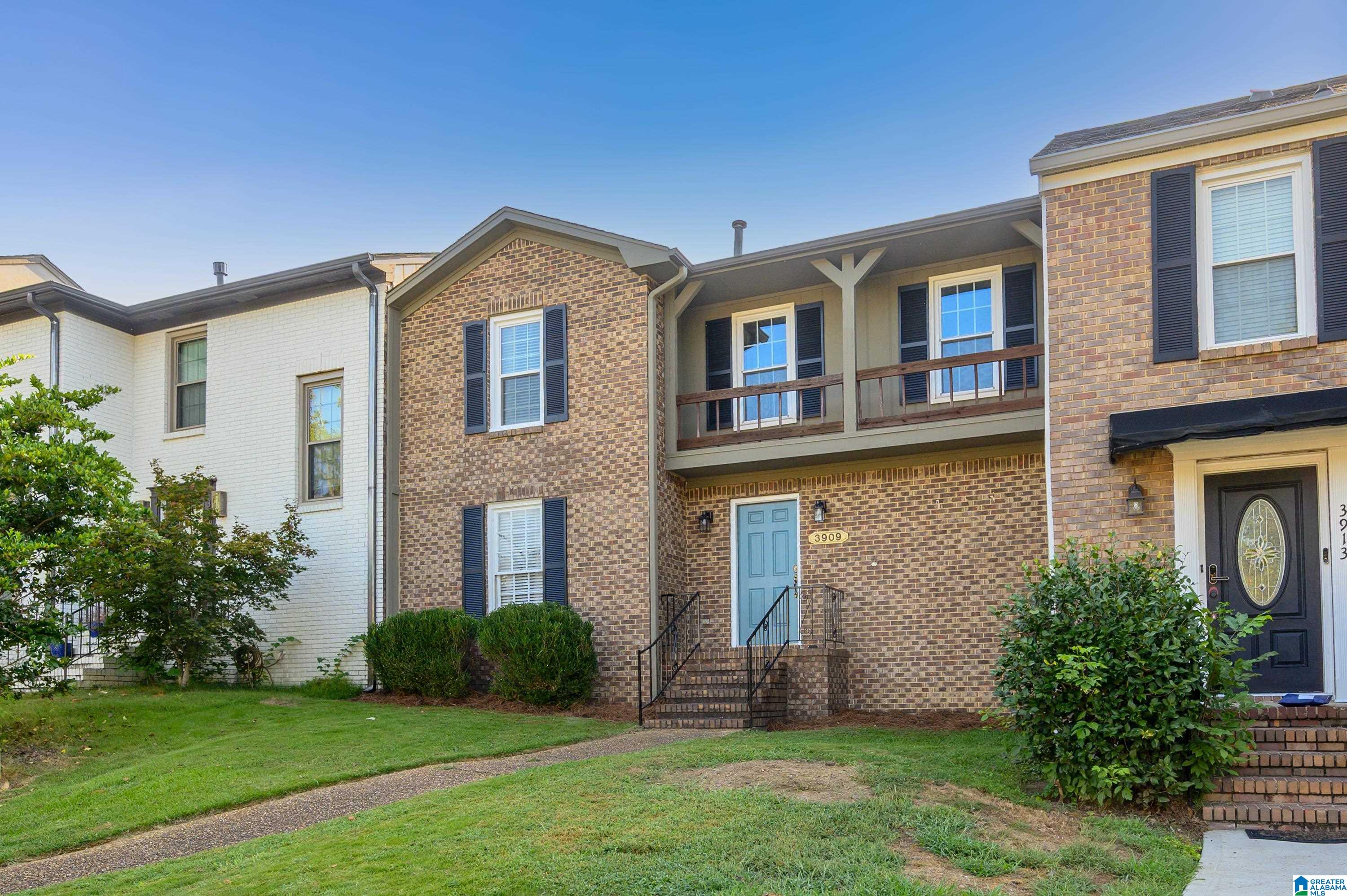 Photo 2 of Sale Pending at 3909 Asbury Park Cir, Vestavia, AL 35243 | MLS# 21464198 | Listing updated on 2026-09-09