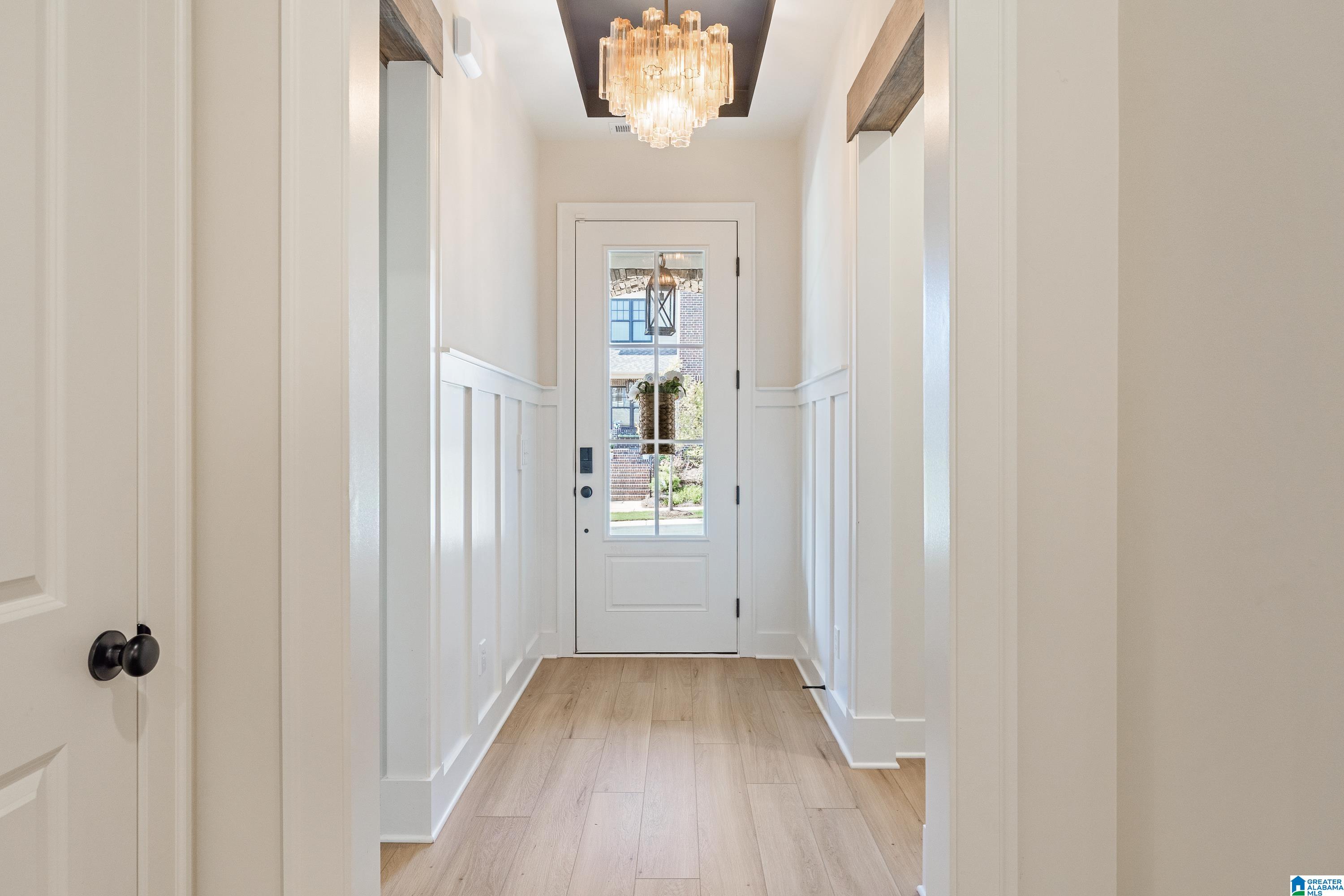Photo 4 of Sale Pending at 1721 Coburn St, Birmingham, AL 35244 | MLS# 21464203 | Listing updated on 2026-09-16