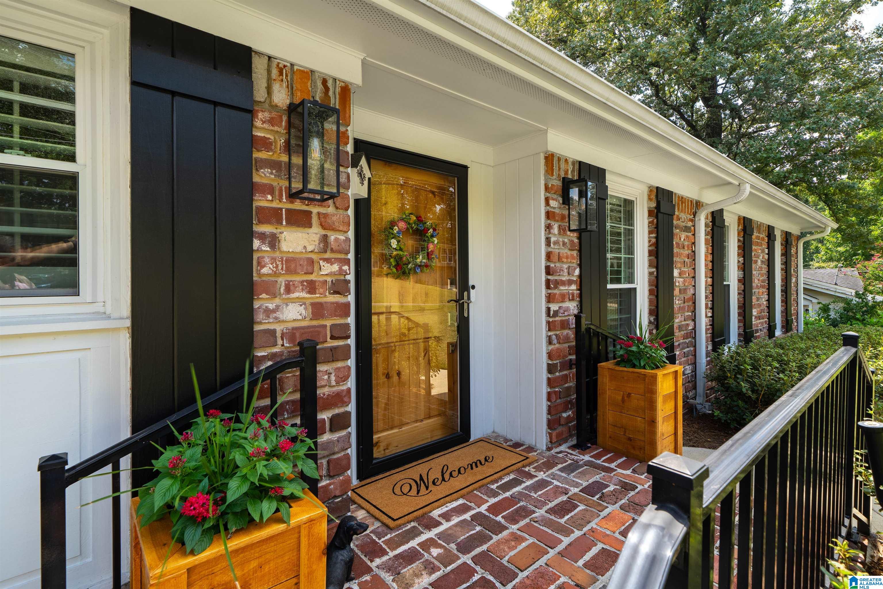 Photo 4 of Sale Pending at 1233 Forest Brk Cir, Birmingham, AL 35226 | MLS# 21464209 | Listing updated on 2026-09-12